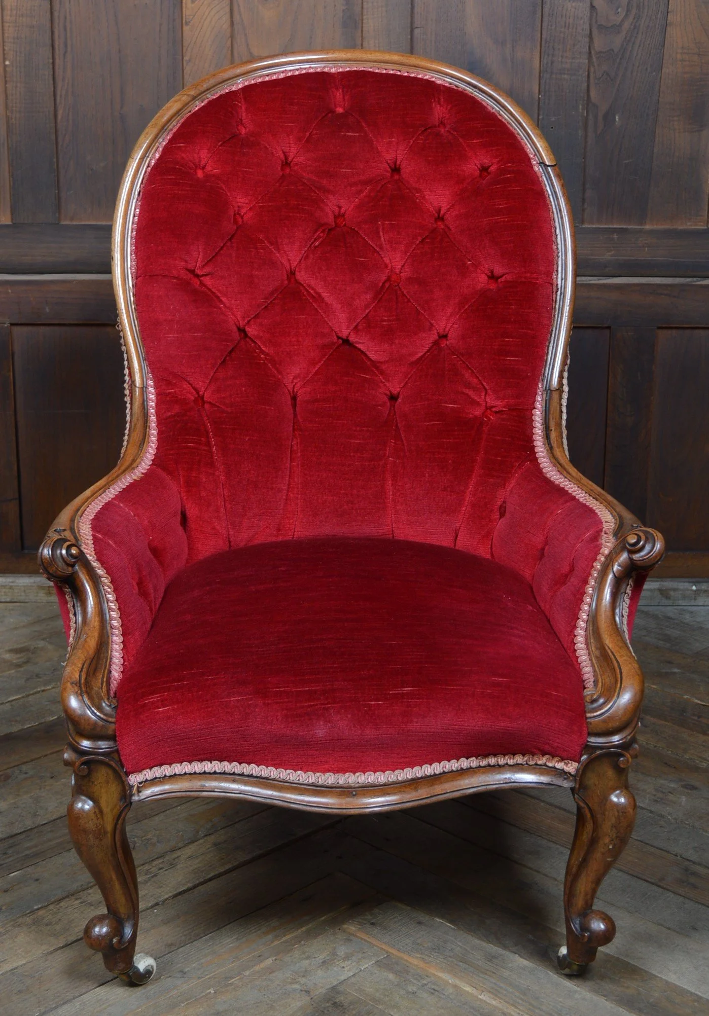 Victorian Walnut Parlour Chair - SAI3421