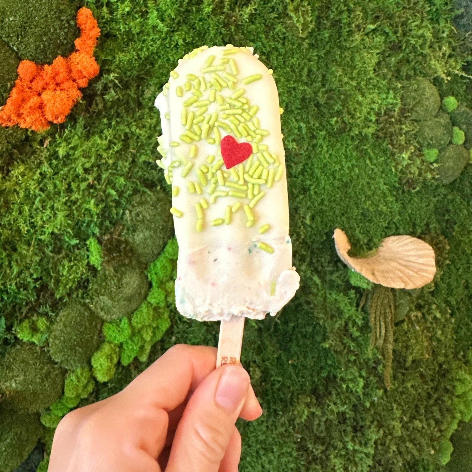 &amp; the Grinches heart grew three sizes seeing all of our Holiday Popsicles out! 

We made a Grinch themed pop called Merry Grinchmas that features a confetti cake pop dipped in white chocolate coated in grinch green sprinkles and all have one grin
