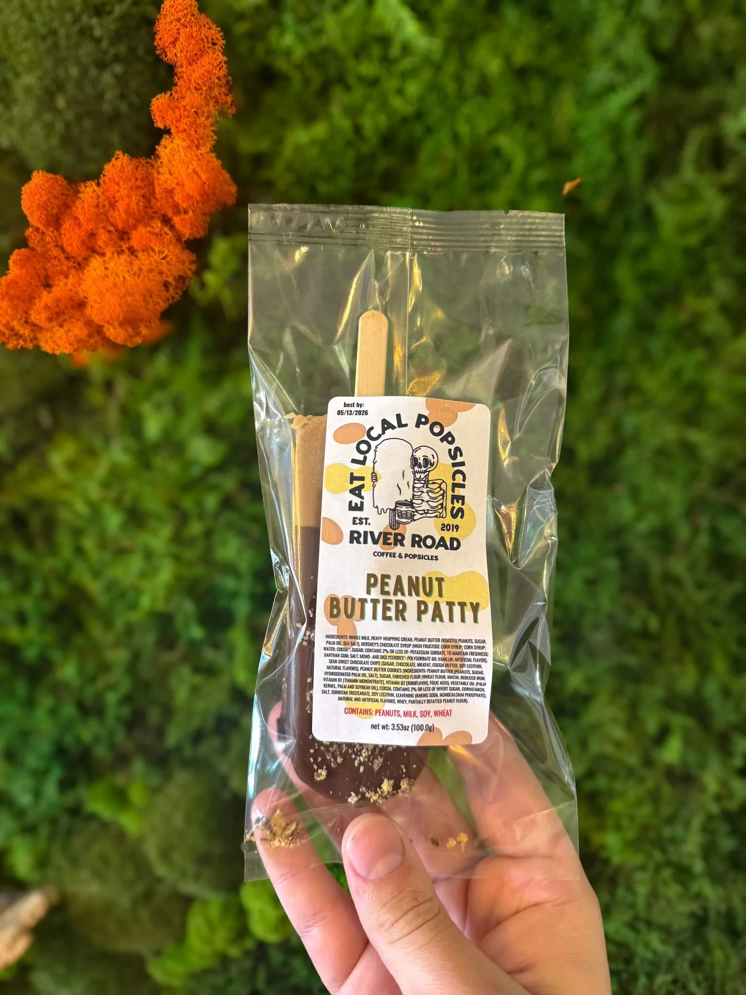 It's Girl Scout cookie season which means its Girl Scout POPSICLE season here too. We've currently got Thin Mint, Peanut Butter Patty, and Caramel Delight for you right now! 

Come get yours while supplies last! 

#Coffee #Popsicles #latte  #CocoaVil