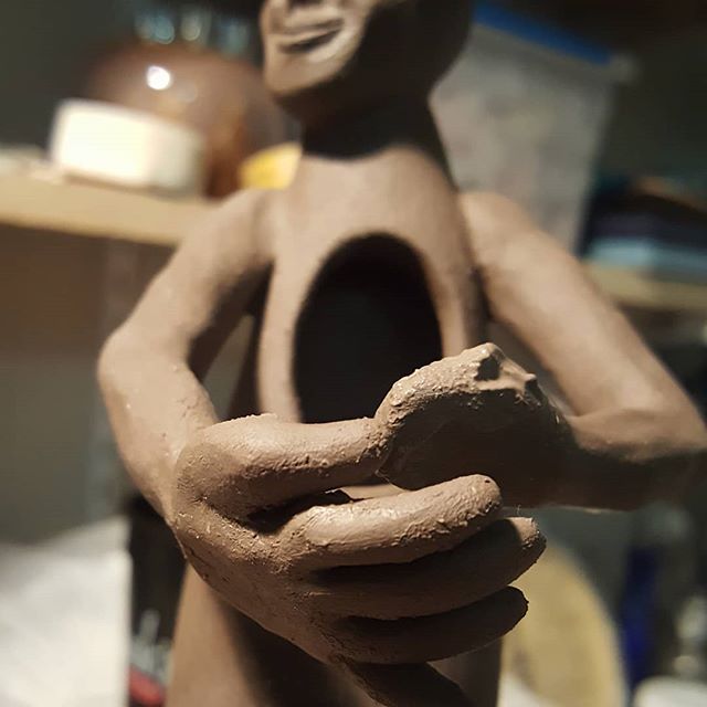 My latest WIP! This one is particularly fun to sculpt! All this false Spring has me daydreaming of summer. This guy is a flower vase for all the gorgeous wild flowers blooming outside! In February. 🤔 Louisiana weather is crazy but hey, at least I'll