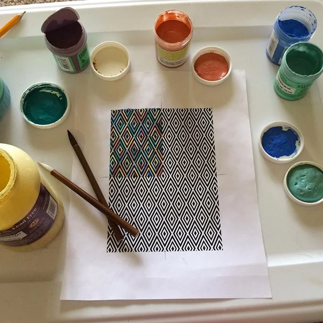 It's a beautiful Sunday to be working on some decals for my mugs. 🌞✨🎨