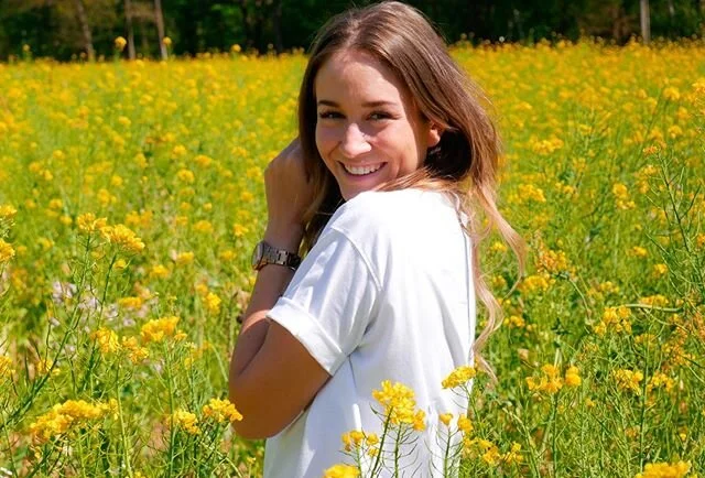 Hi there,
Voor degene die me graag wat beter willen leren kennen, lees dan zeker verder.

Ik ben Katrien, een 23-jarige enthousiaste di&euml;tist met een passie 🧡 voor voeding, sport en algemene gezondheid. Afkomstig van Mol 🍃, in de prachtige Kemp