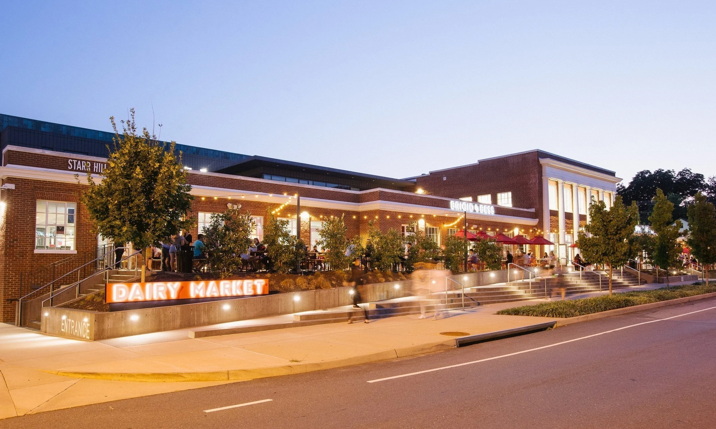 Hotel Petersburg — Retro Hospitality