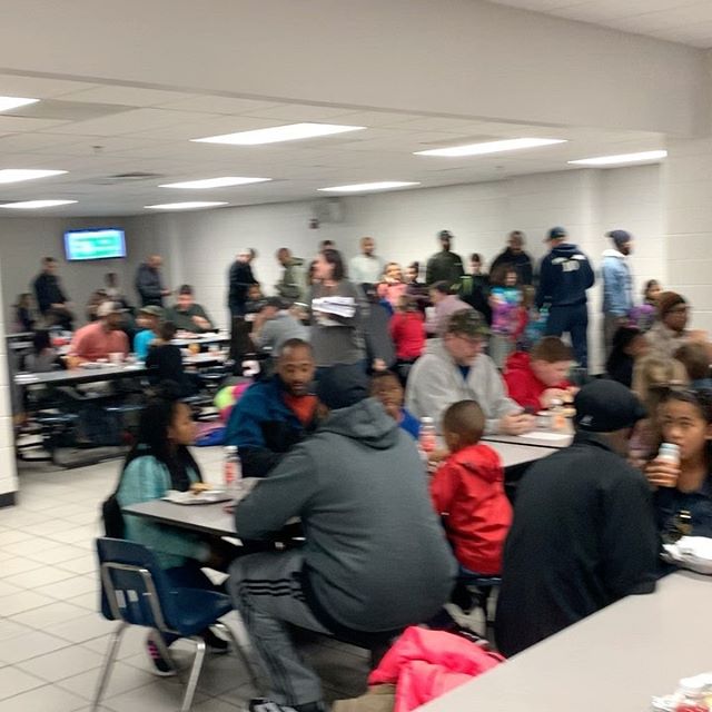 What an amazing morning at Brookwood Elementary with @allprodad 300+ dads and kids 🥳 🙌🏼!!! Thank you to Principal Lillard for sharing with our dads, @kochorthodontics for providing coffee, @gracesnellville for the parking,  @snellvillecfa for goin