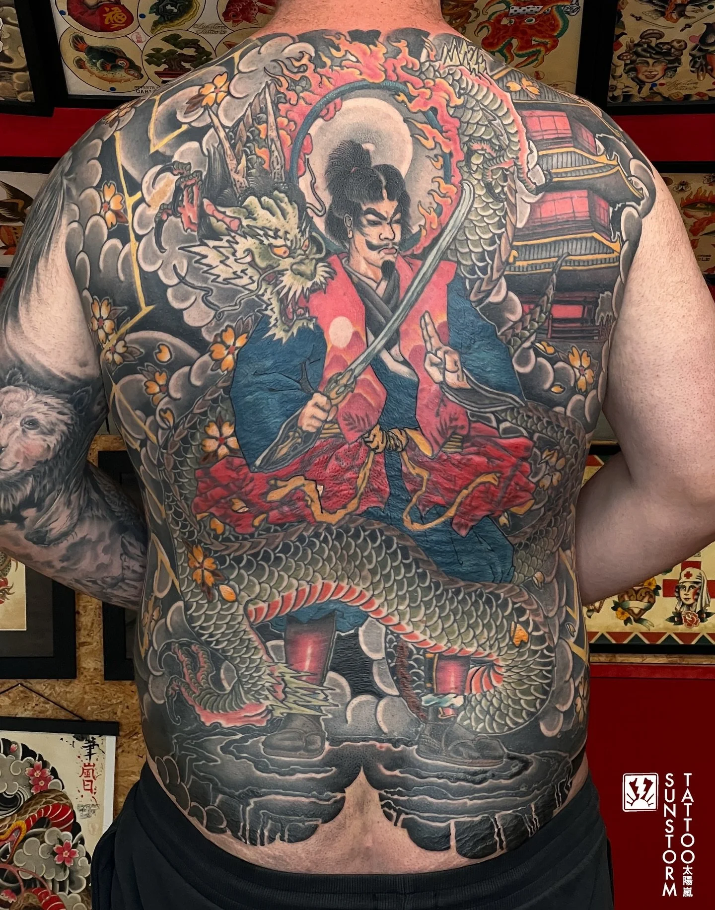 Stills of Liams back. Thanks man! 
If you&rsquo;d like to book your own Japanese project don&rsquo;t hesitate to get in touch 😁
@seventhswordtattoo 
#tattoos #tattooer #backpiece #japanesetattoo #irezumi #wabori #ukirezumi #uk #carlisletattoo #carli