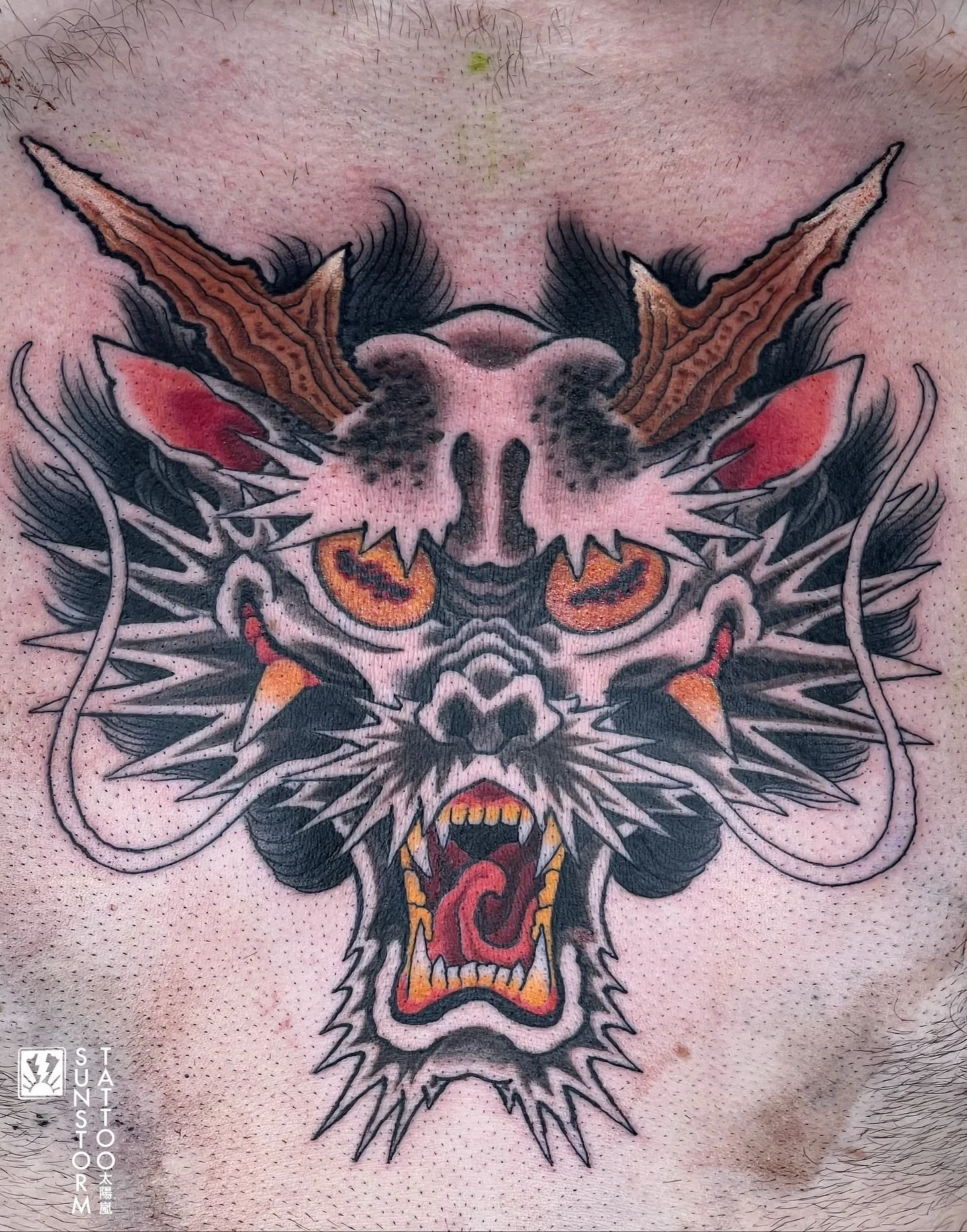 Good effort today Jake 💪🏽
@seventhswordtattoo 
#tattoos #tattooer #japanesetattoo #irezumi #wabori #ryu #dragon #carlisle #carlisletattoo #cumbria #cumbriatattoo #sunstormtattoo