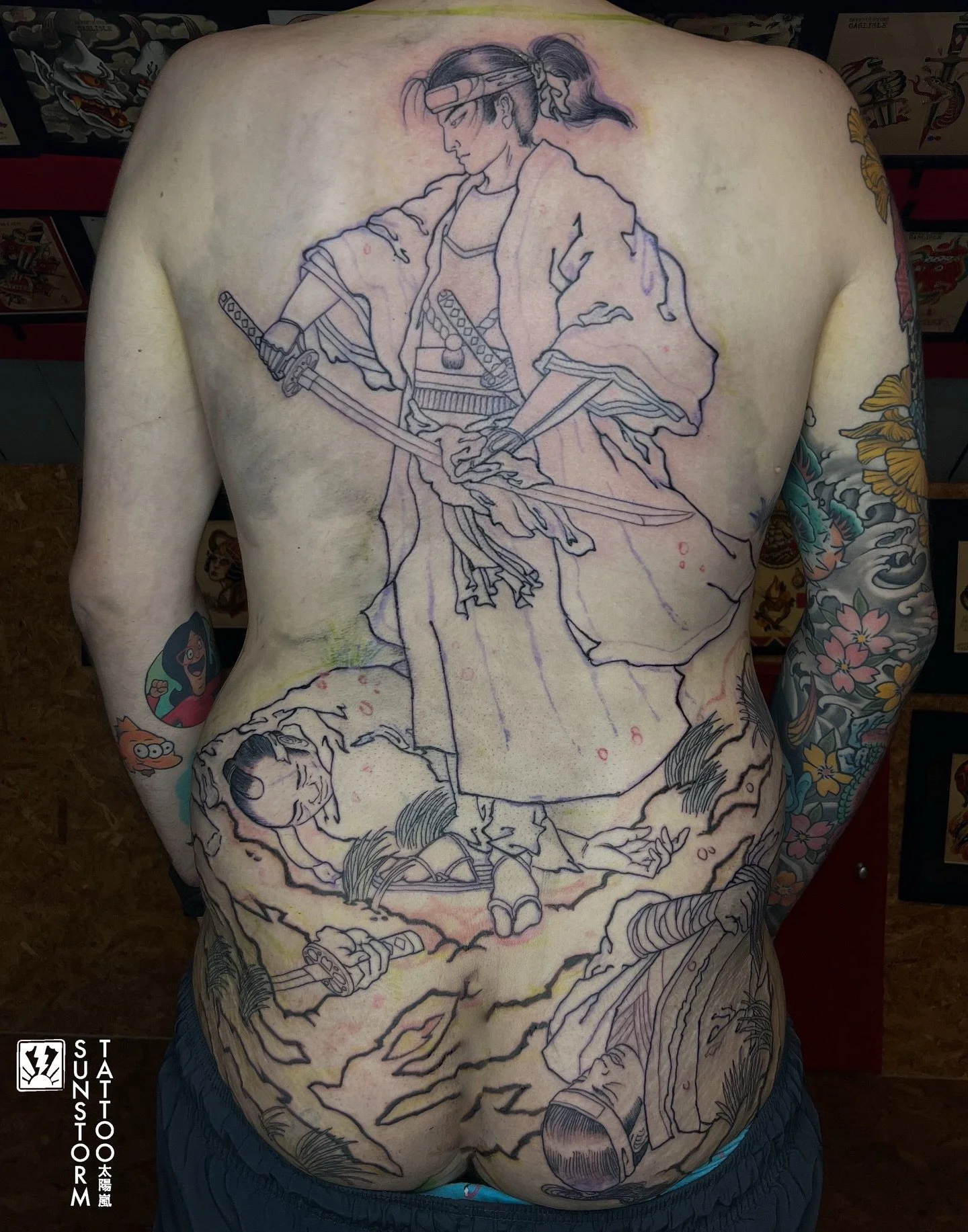 Started a really cool Backpiece for @raffupnorth this week 🔥
Can’t wait for the next session 😁
@seventhswordtattoo 
#tattoos #tattooer #japanesetattoo #irezumi #Backpiece #samurai #warrior #gore #carlisle #carlisletattoo #cumbriatattoo #cumbr