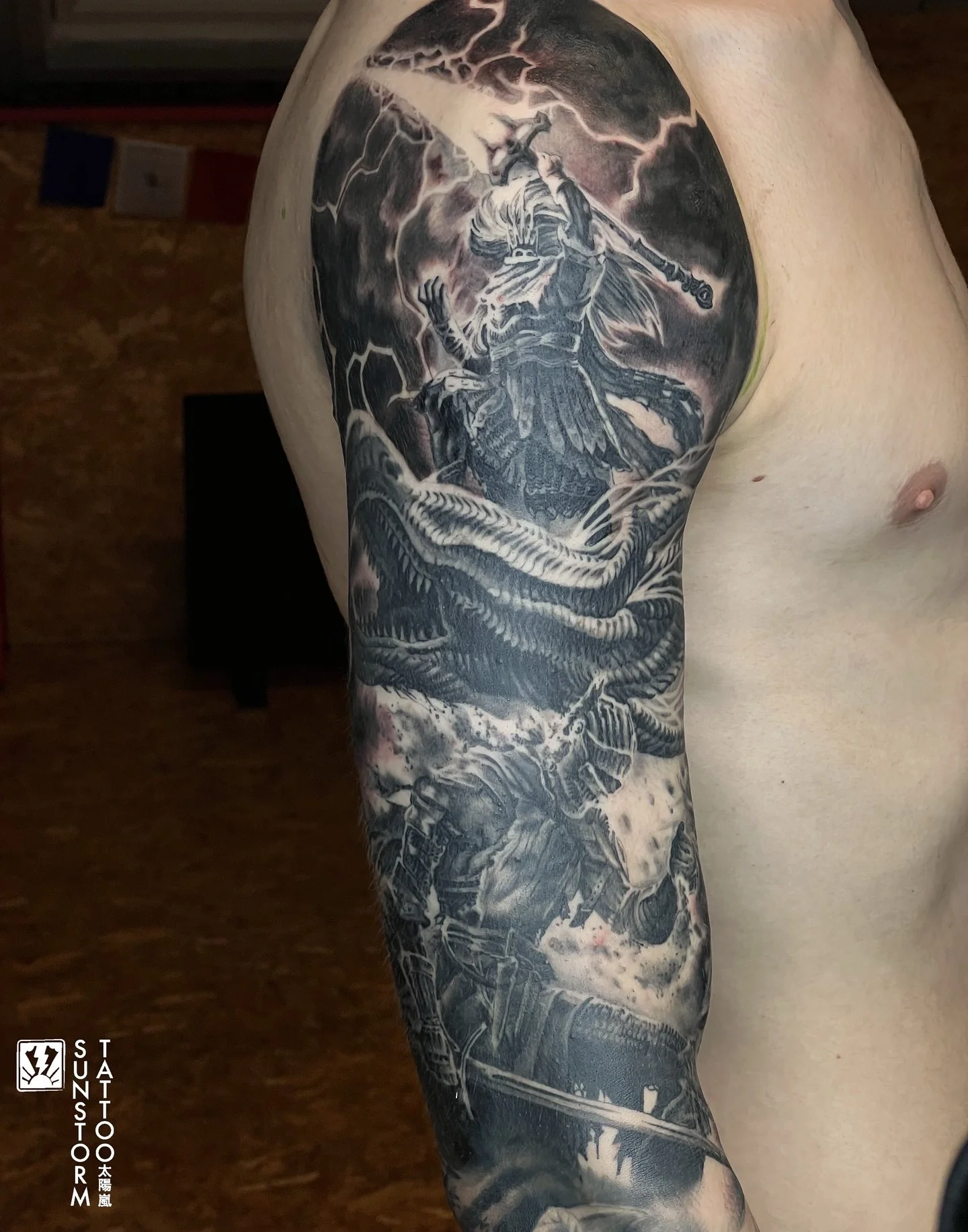 Thanks for making my Dark Souls fantasy come true @fsjamier 🔥
I do still take on some black and grey realism jobs, mostly for close friends or long time clients, but if the idea is too good to pass up on I&rsquo;m all in. 
Any Halo fans out there? 
