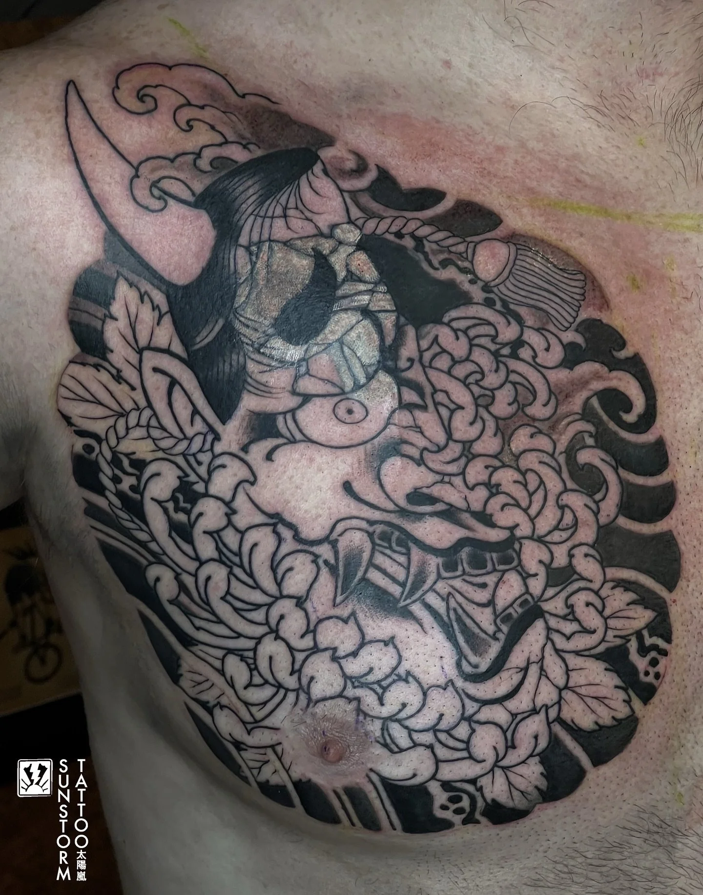 @samwright24924 was in today to cover an old panther 💪🏽
Gotta love a Han&rsquo;nya mask 🔥
@seventhswordtattoo 
 #tattoos #tattooer #irezumi #irezumiuk #japanesetattoo #hannyamask #coverup #releasethefiles #carlisle #carlisletattoo #cumbria #cumbri