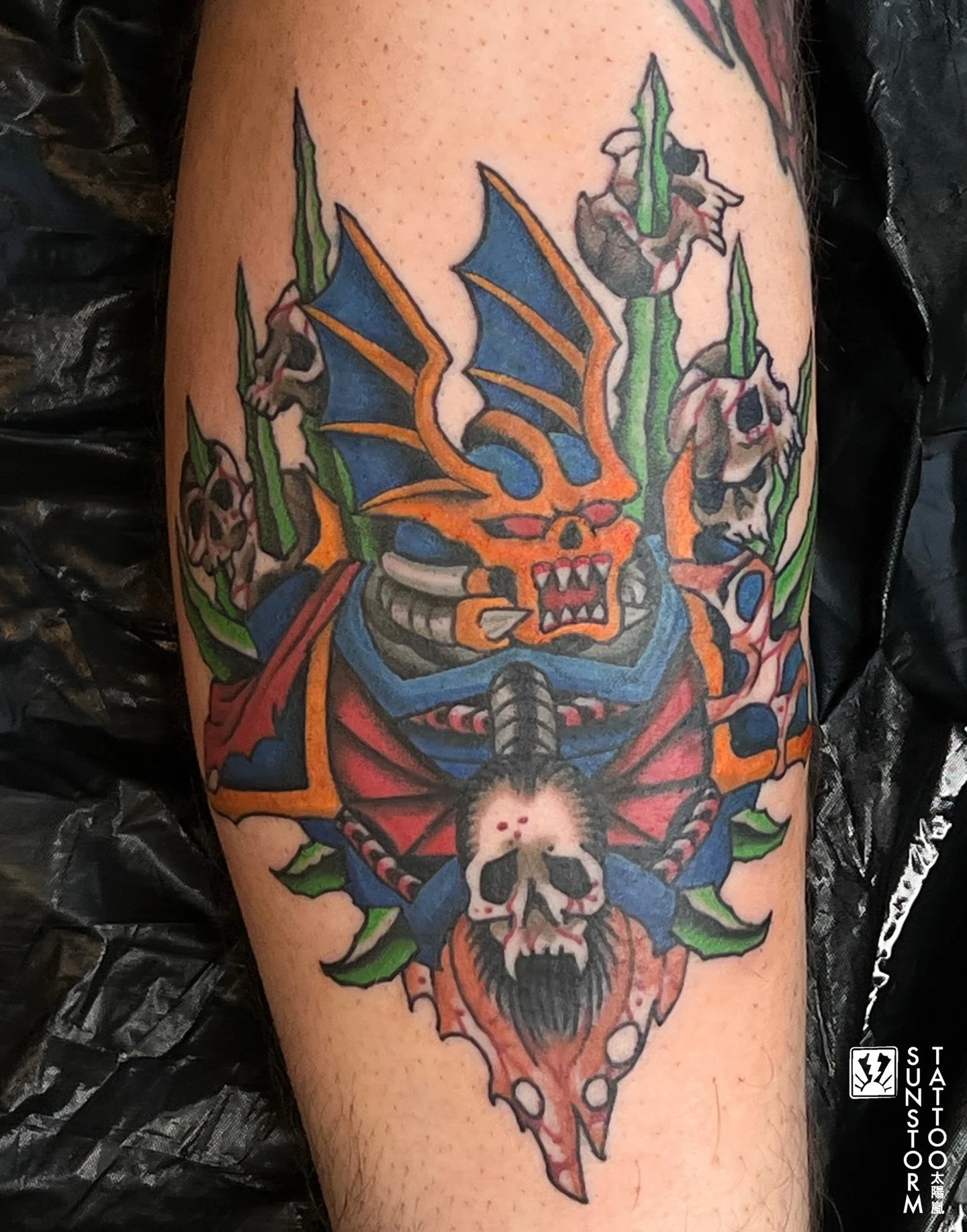 Night Lord from 40K for @samj0hnst0n_ 💀 Thanks man! 
@seventhswordtattoo 
#tattoos #tattooer #traditionaltattoo #tradworkers #warhammer #40k #nightlords #carlisle #carlisletattoo #cumbria #cumbriatattoo #sunstormtattoo