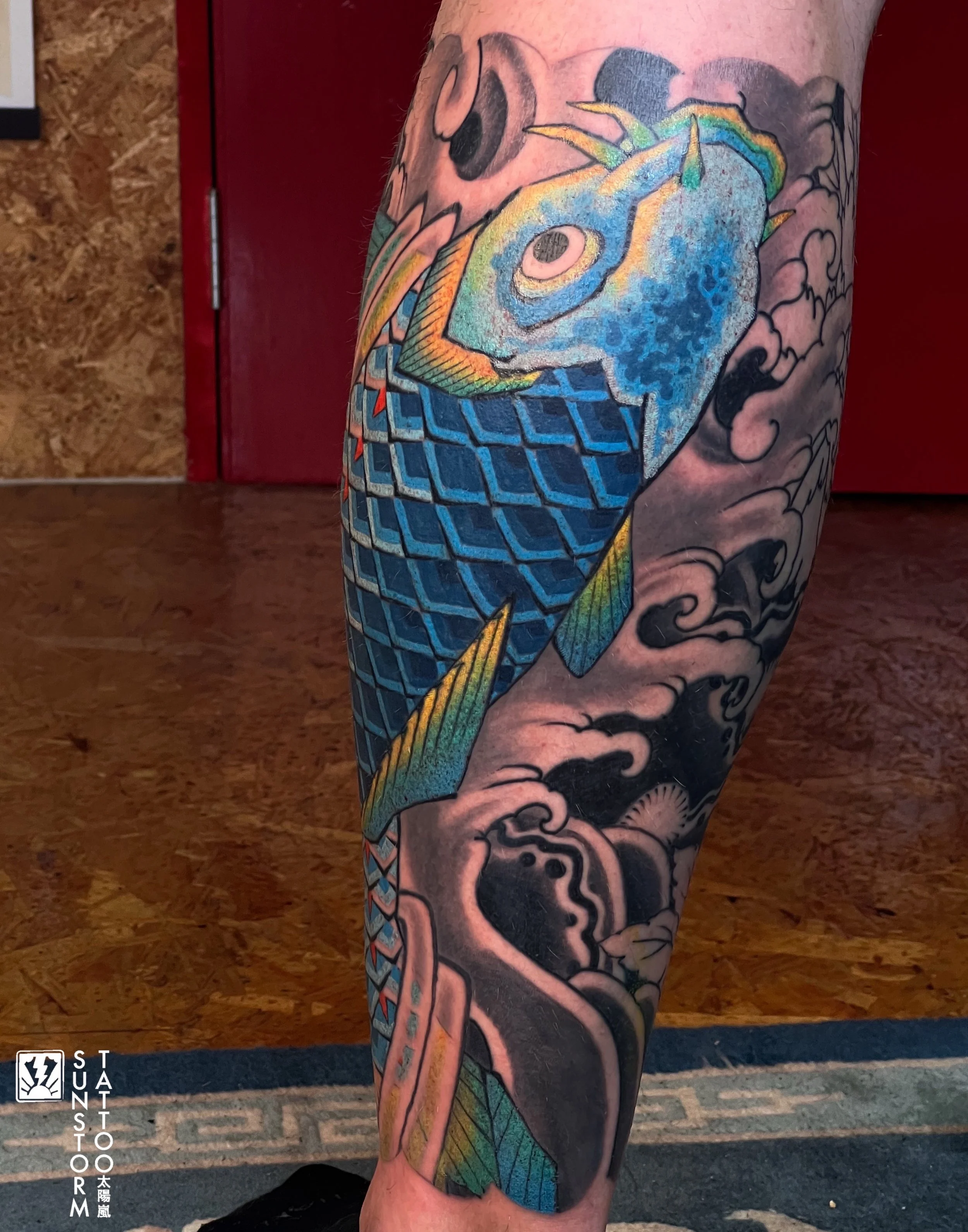 Today&rsquo;s colouring action with James, thanks man! 💪🏽
Space as early as next week! 😭
@seventhswordtattoo 
#tattoos #japanesetattoo #irezumiuk #koi #carlisletattoo