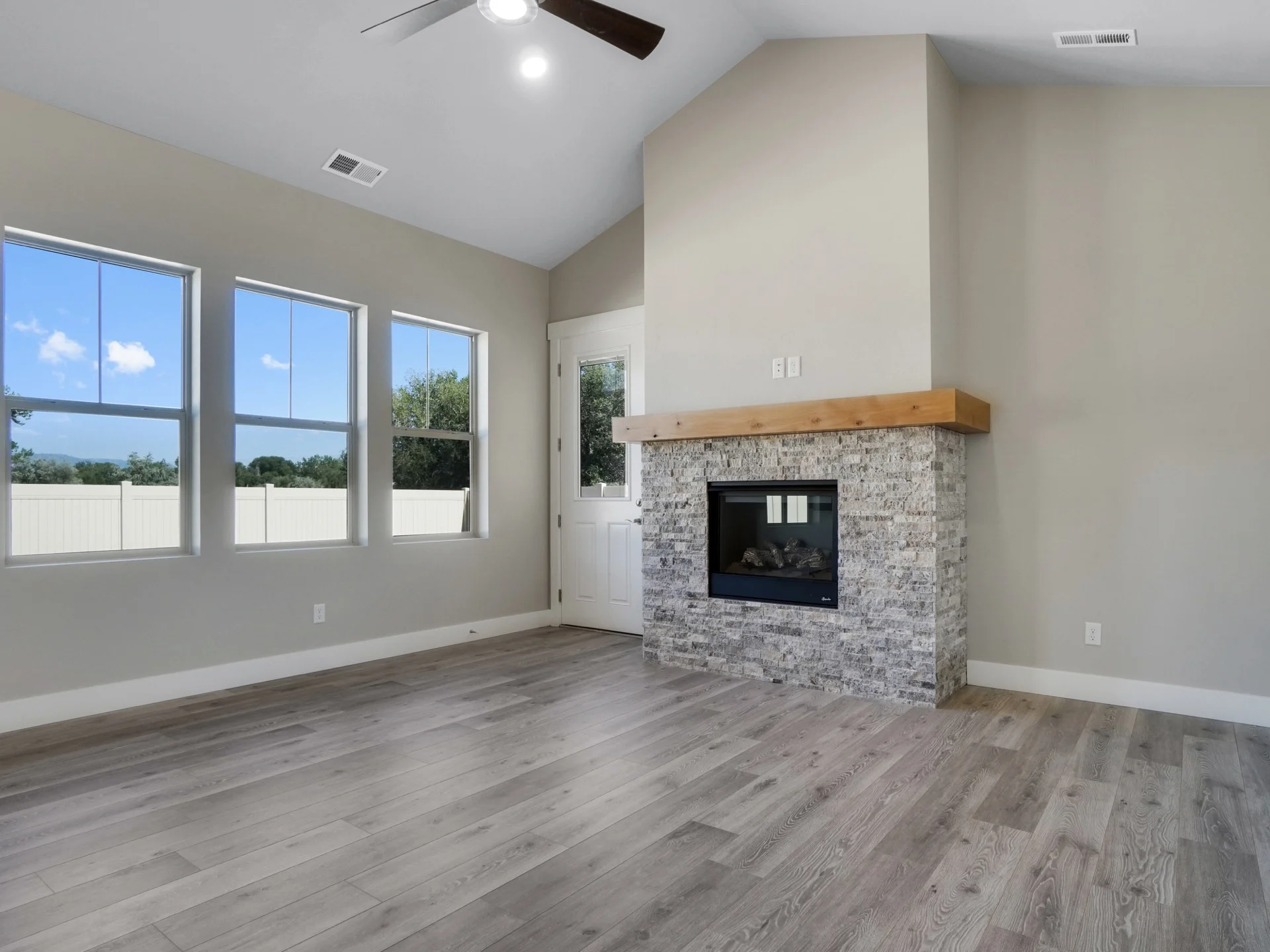 818 Apple Glen Dr - PRINT - 10.jpg