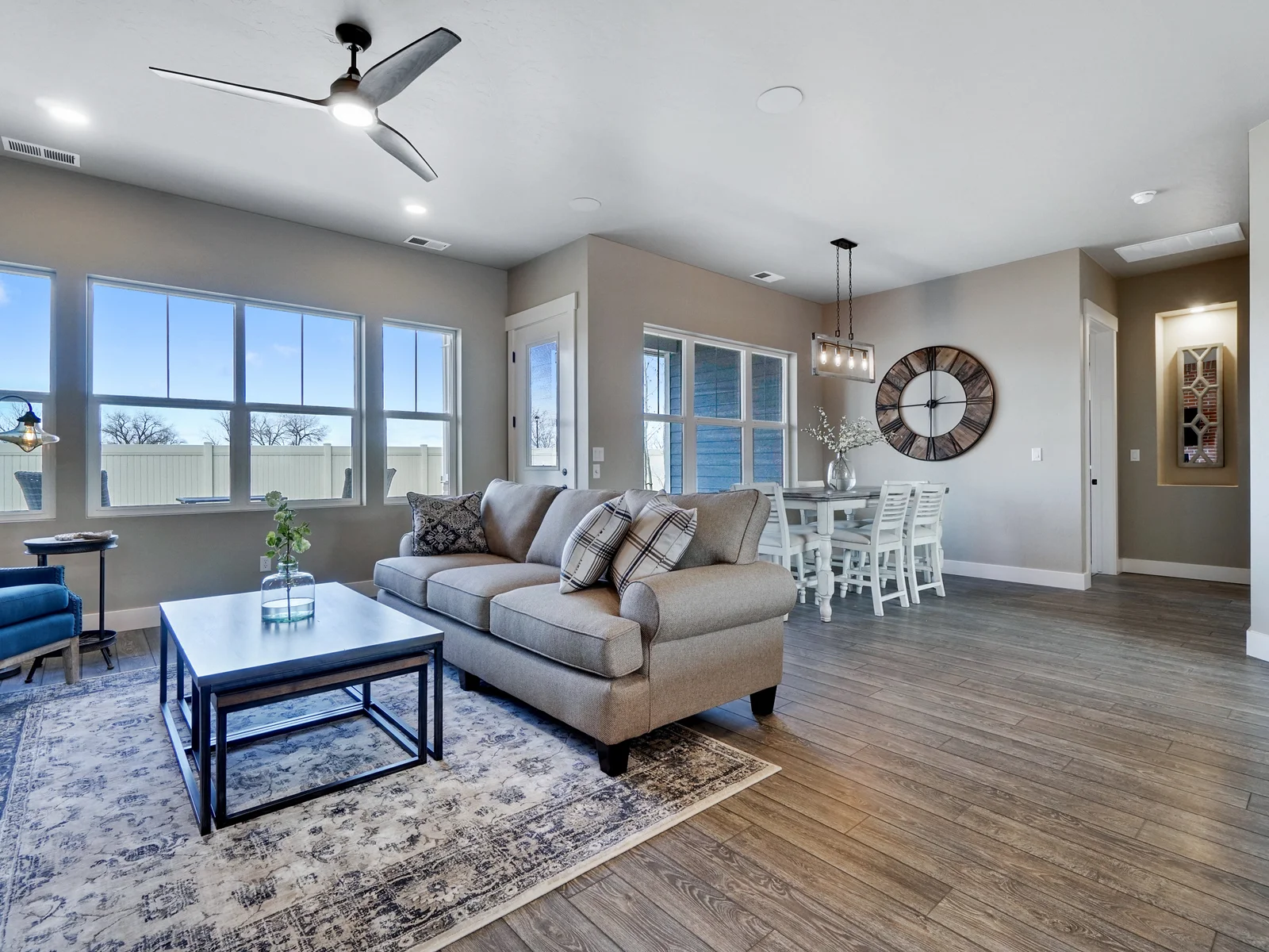 813 Apple Glen Dr - MLS - 04-X3.jpg