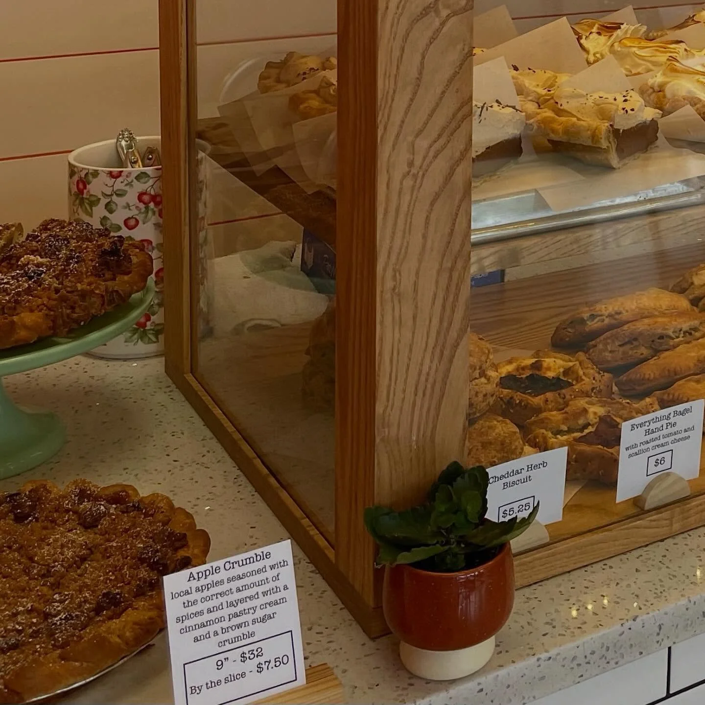 Happy to be open and serve you this week! Shop is open Friday 8-2 Saturday 9-2 Sunday 9-2 
We&rsquo;ve got sweet and savory things, pie slices galore, a new gluten free pie and hand pies, biscuits and cookies baked fresh everyday for you ✌️

This wee