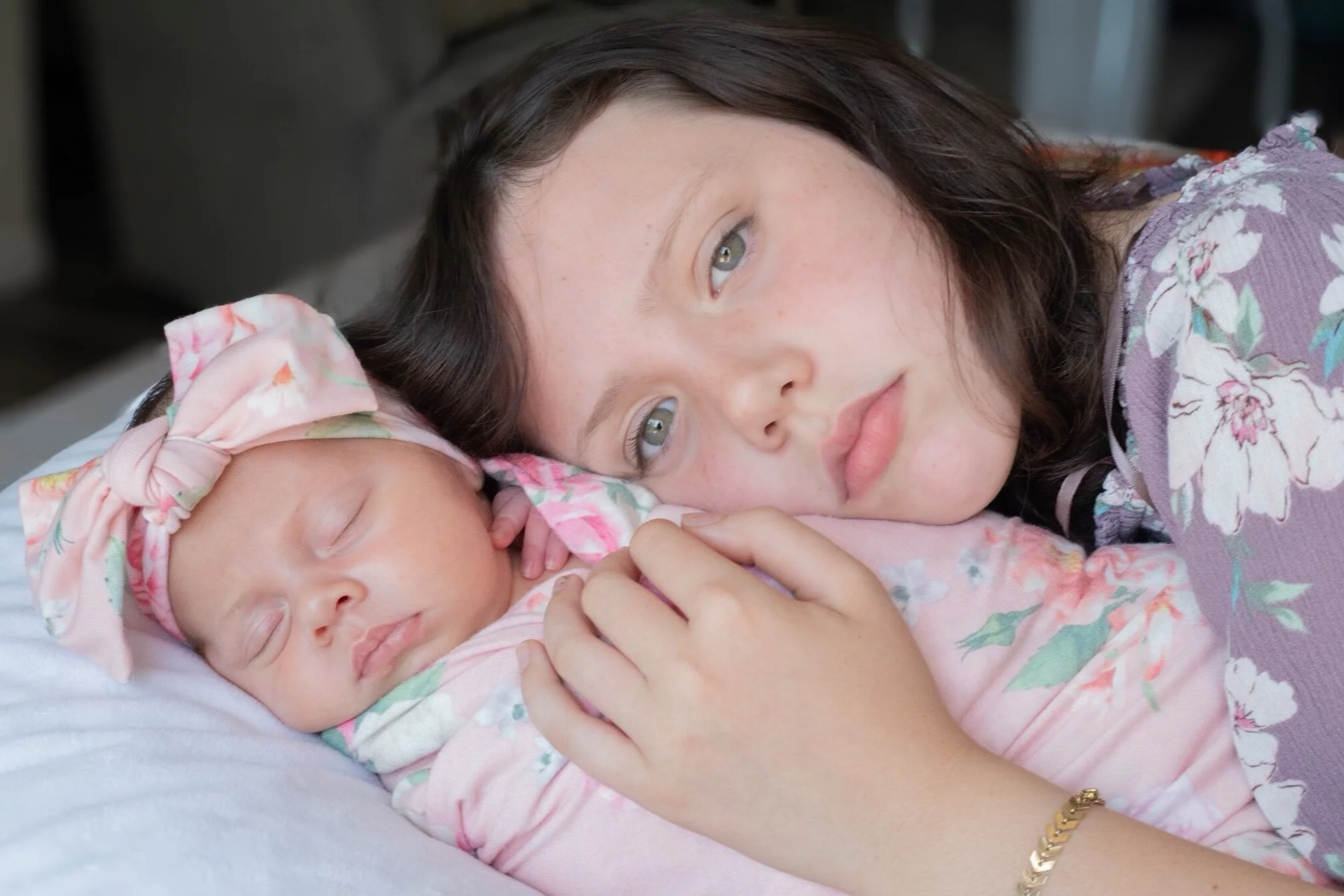 Capturing a newborn and her older sister in a dc family photoshoot