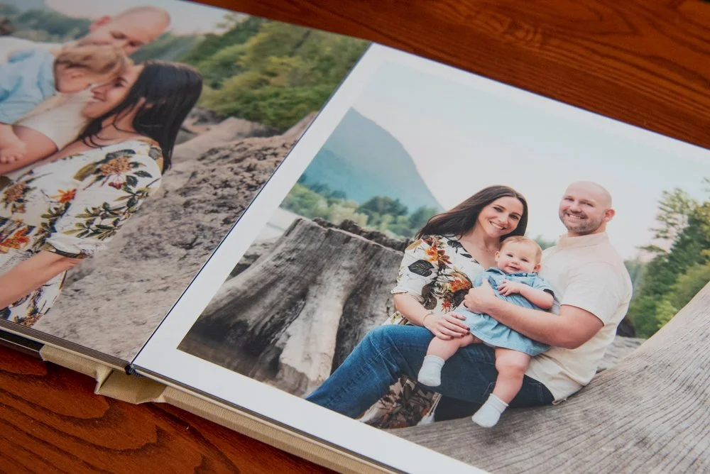 WHAT SETS A FULL-SERVICE PORTRAIT STUDIO APART?