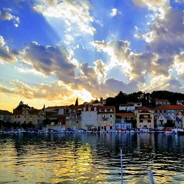 Sunset in Milna, Croatia 🇭🇷