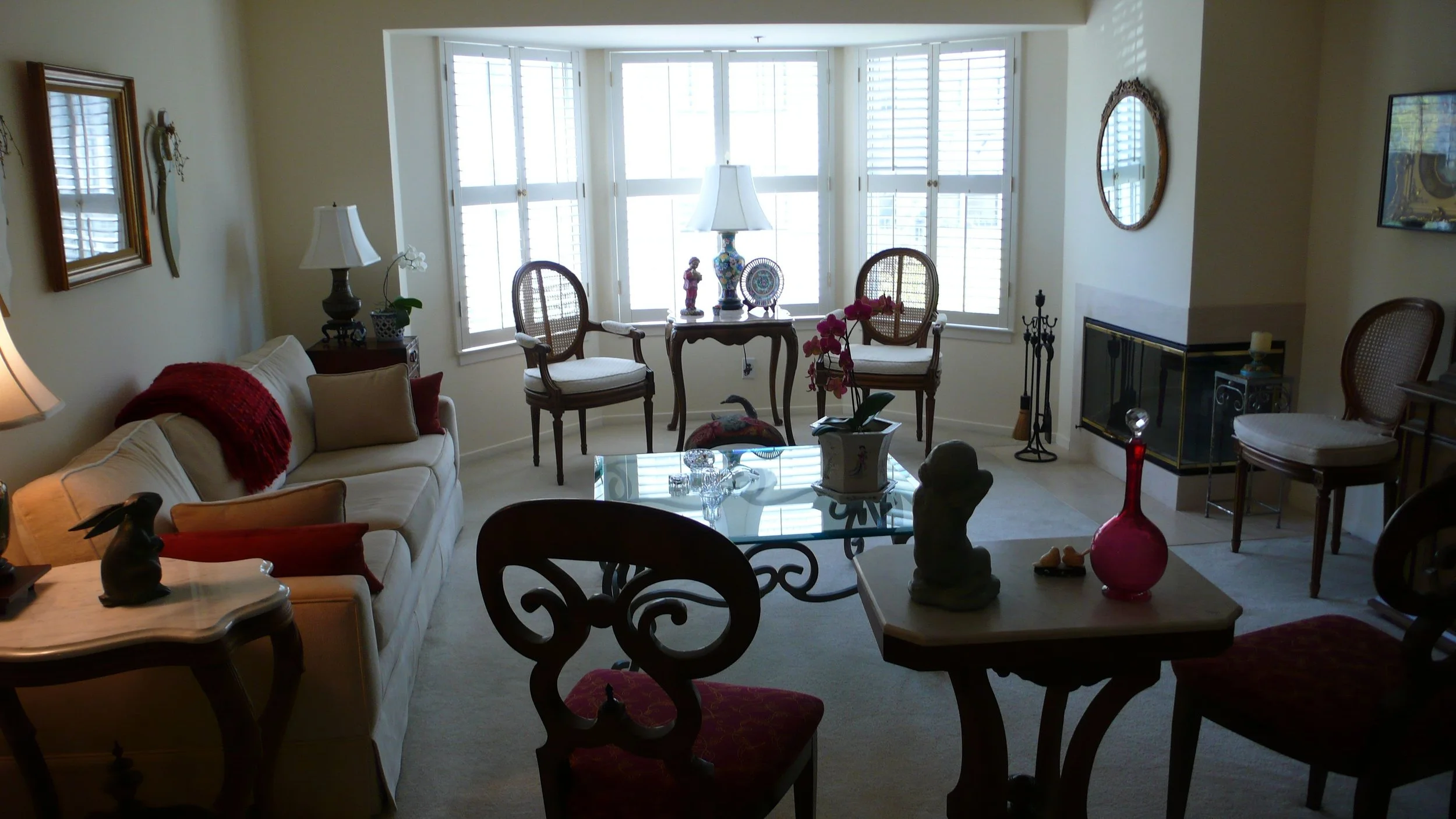 living room3  before.jpg