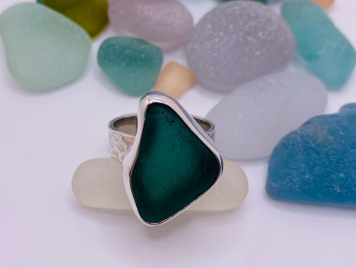 📣 15 new sea glass rings will be hitting our website tomorrow at 10 am. They&rsquo;ll be on our rotating 
&ldquo;In On the Tide&rdquo; page 👀