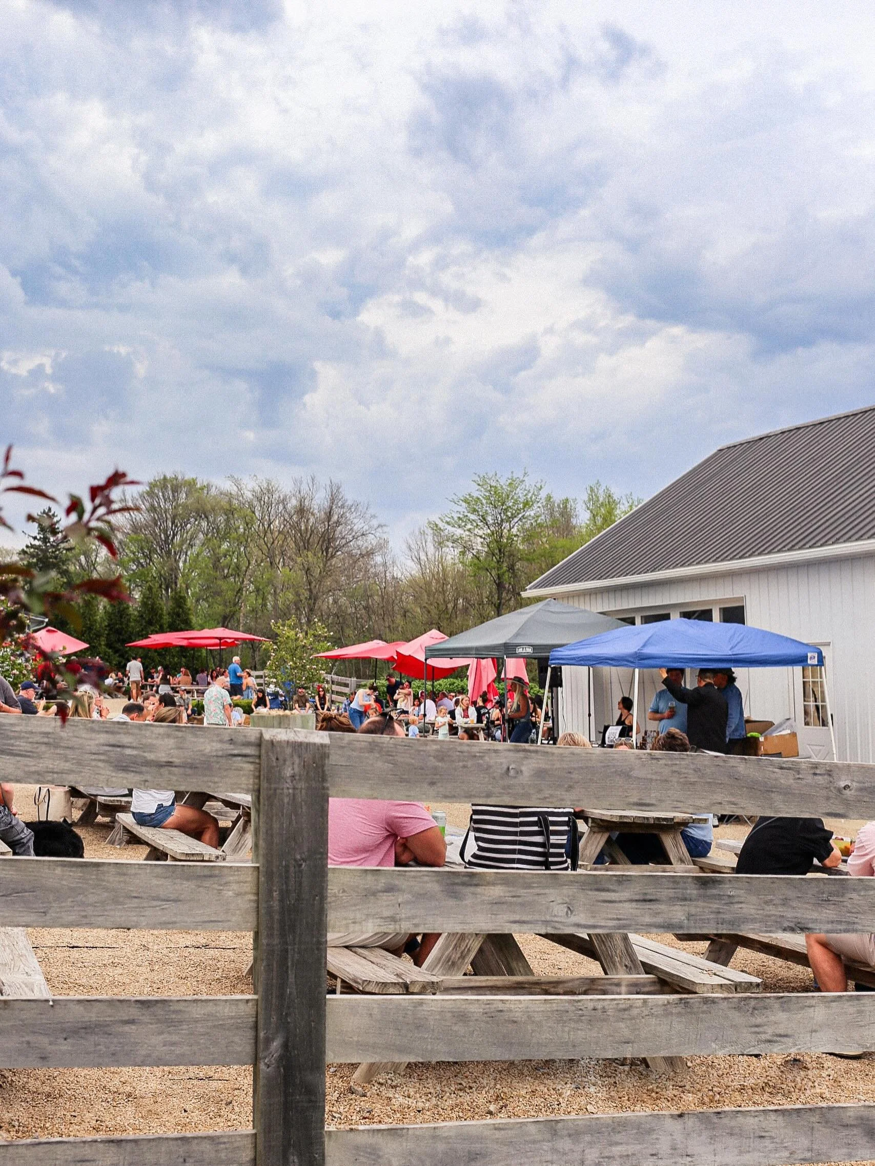 Looks like a great weekend to spend some time outdoors in the beer garden ☀️ 

THU: Curbside Dish 4-9p (Open 4-10p)

FRI: Yura Bowl 12-8p, Mike&rsquo;s Blackout BBQ, Roadster &amp; TacoMania 4-9p, Ciao Cafe Gelato 5-9p, Live Music w. Nomadic Earth 6-