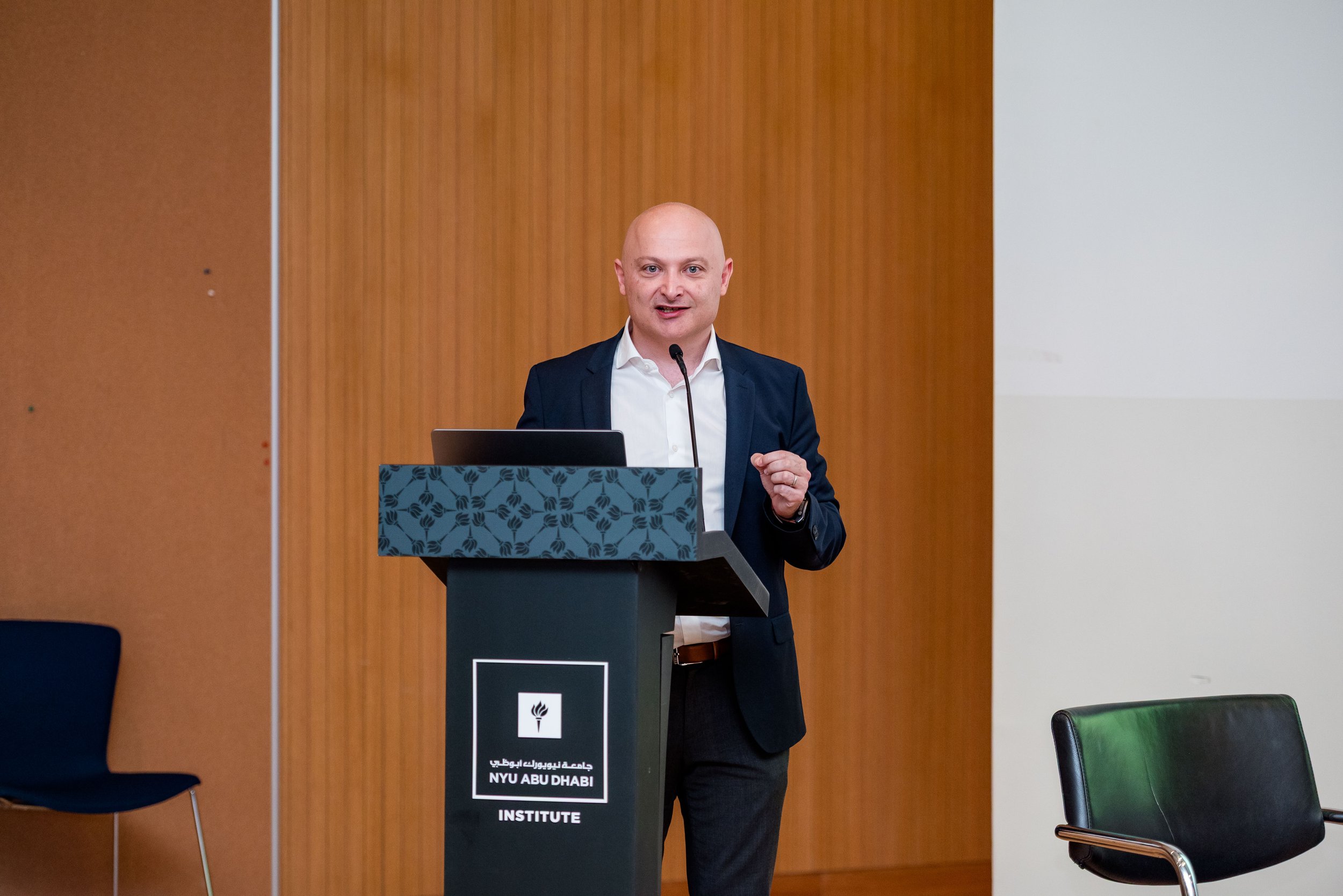 ELE_NYUAD_AI&Blockchain_Day 2-141.jpg