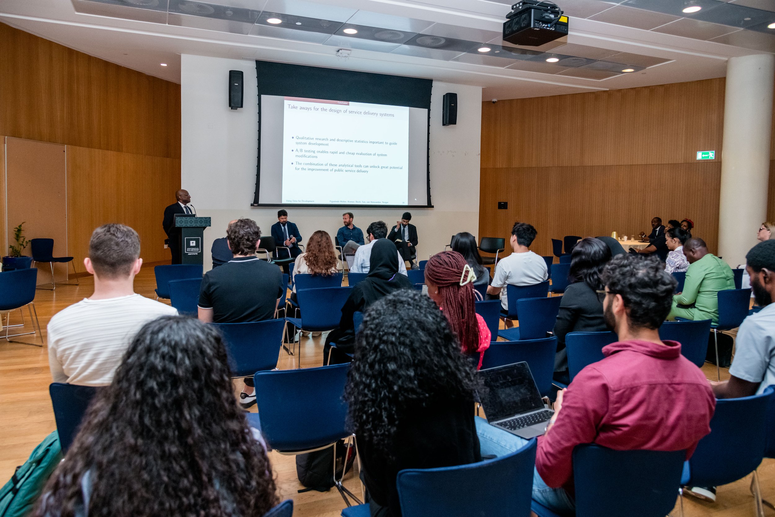 ELE_NYUAD_AI&Blockchain_Day 2-272.jpg