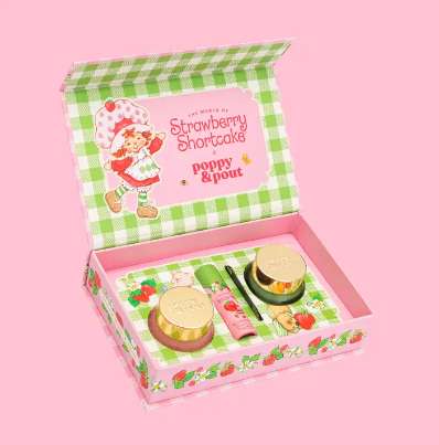 strawberry shortcake poppy & pout.png