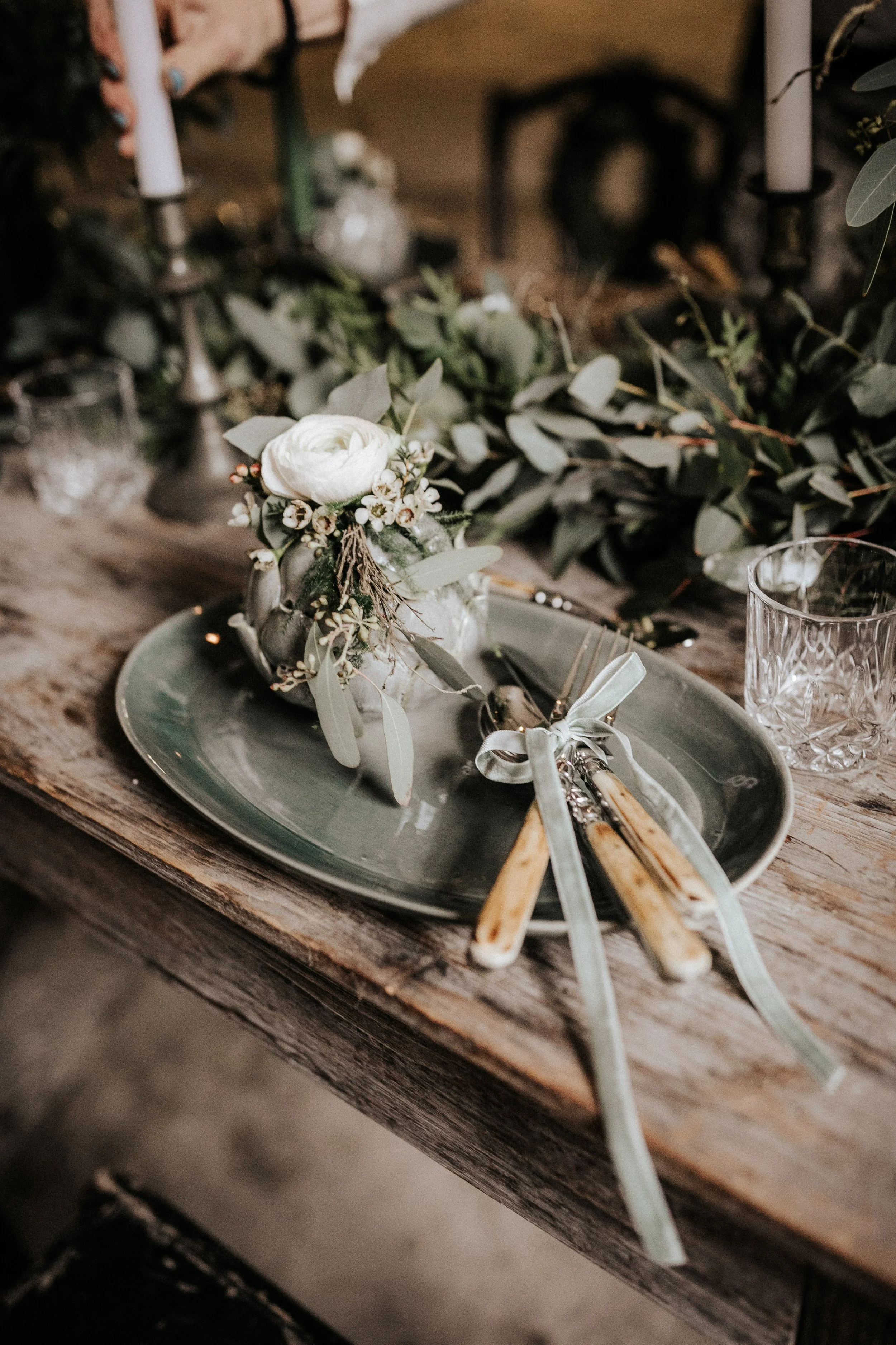 StyledshootModernRomance-007_ALEX4896.JPG