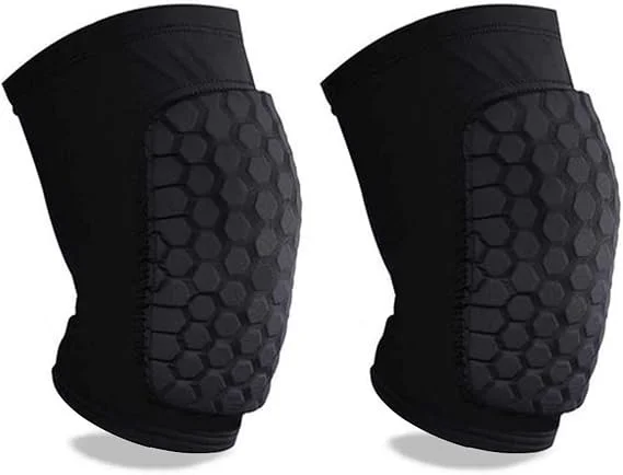 A pair knee compression sleeve.
Knee pads are made of highly elastic and comfortable fabrics, and the breathable and quick-drying knee compression sports equipment can protect the knees from collisions
