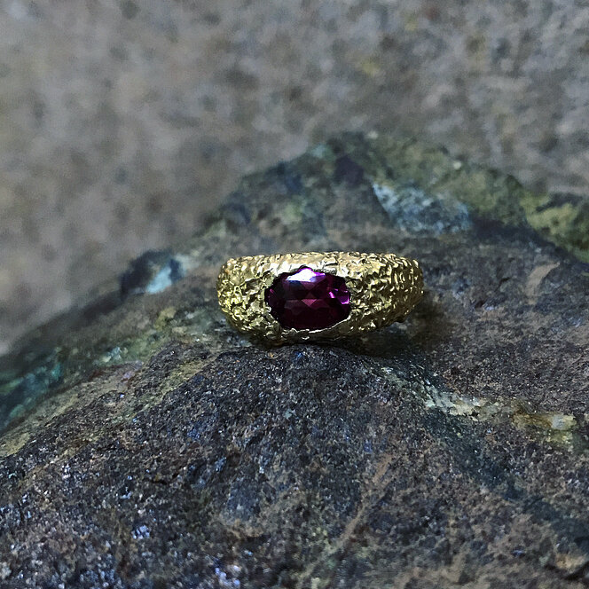 almandine garnet.jpeg