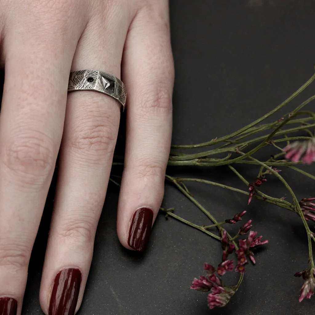 ETESIAN RING 1square_BD.jpg