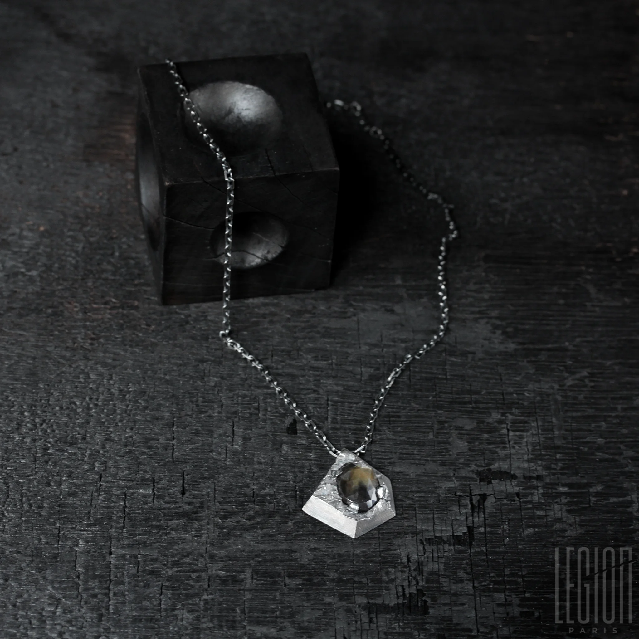 MAUNA LOA PENDANT 3.jpg