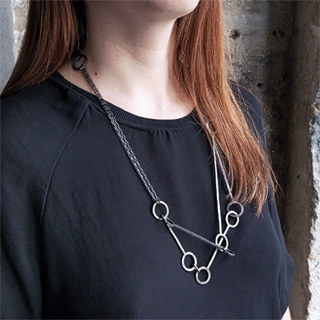 MOLECULA-NECKLACE.gif