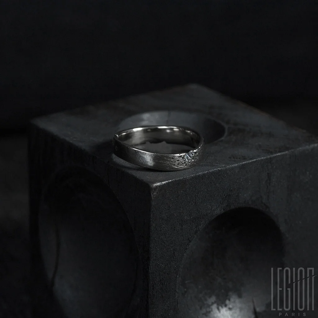 4 WHITE GOLD_1BD.jpg