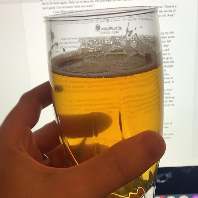 A celebratory ipa for getting through the 2nd draft of yet another page for the second two stories book. Only one left to go! http://quarterlystories.com #draweveryday #webcomic #inking #autobiography #autobiography #graphicnovel #comicbookcreators #