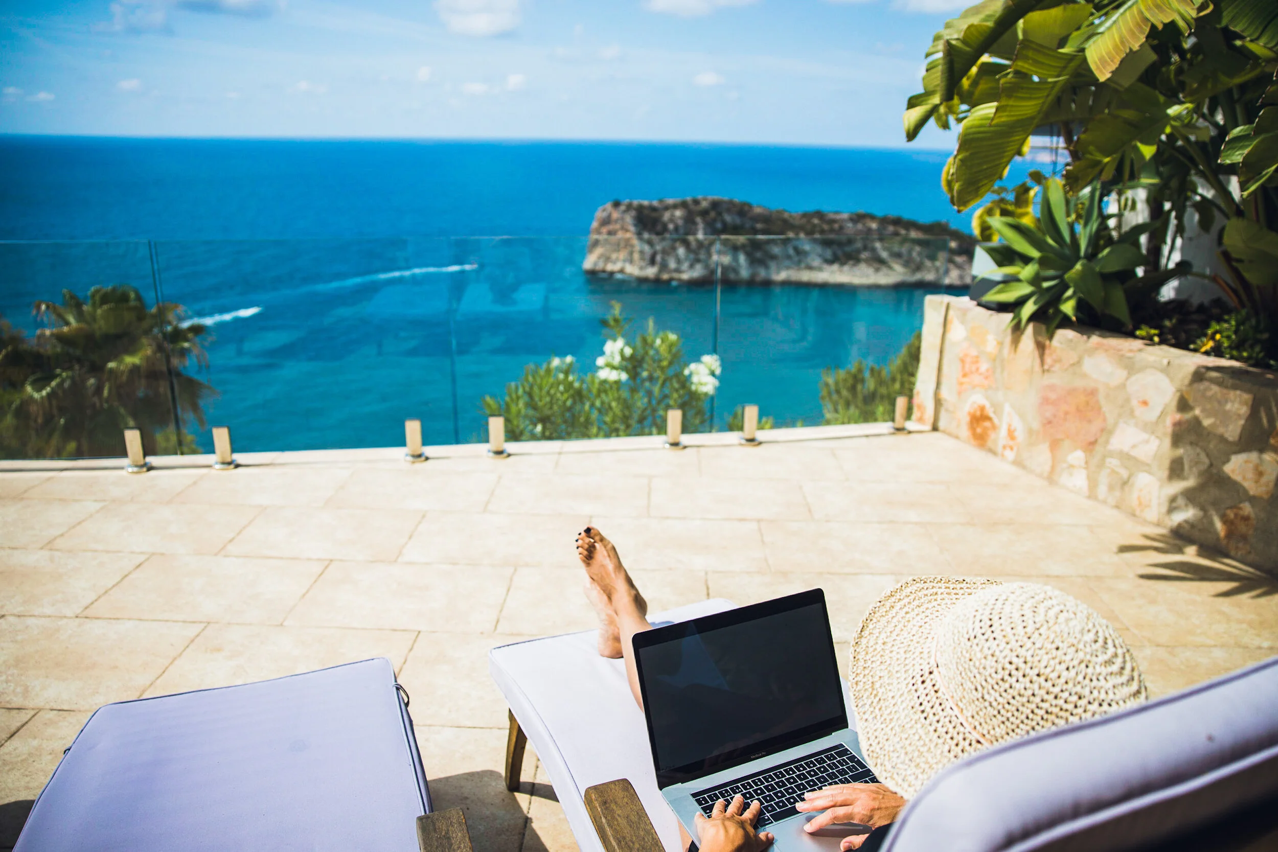 What online entrepreuners need to grow business.JPG