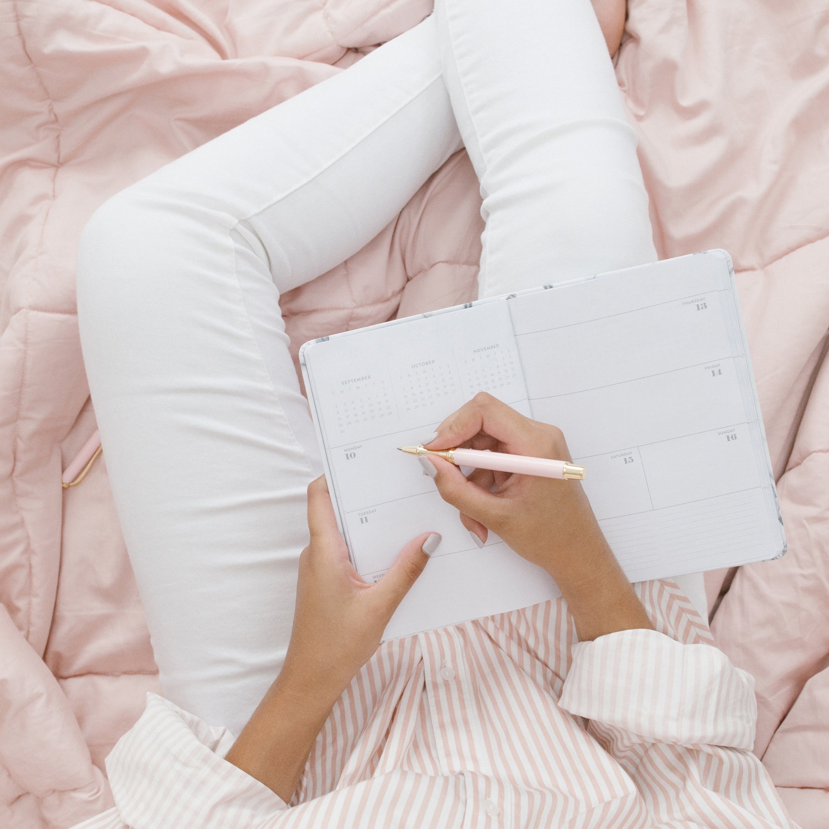 haute-stock-photography-blush-bedroom-collection-final-23.jpg