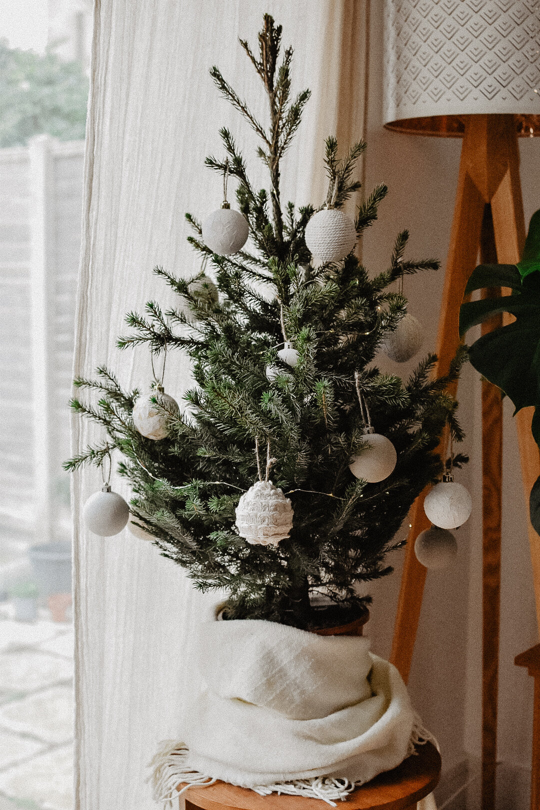 Upcycled and DIY Christmas Ornaments to Make This Season