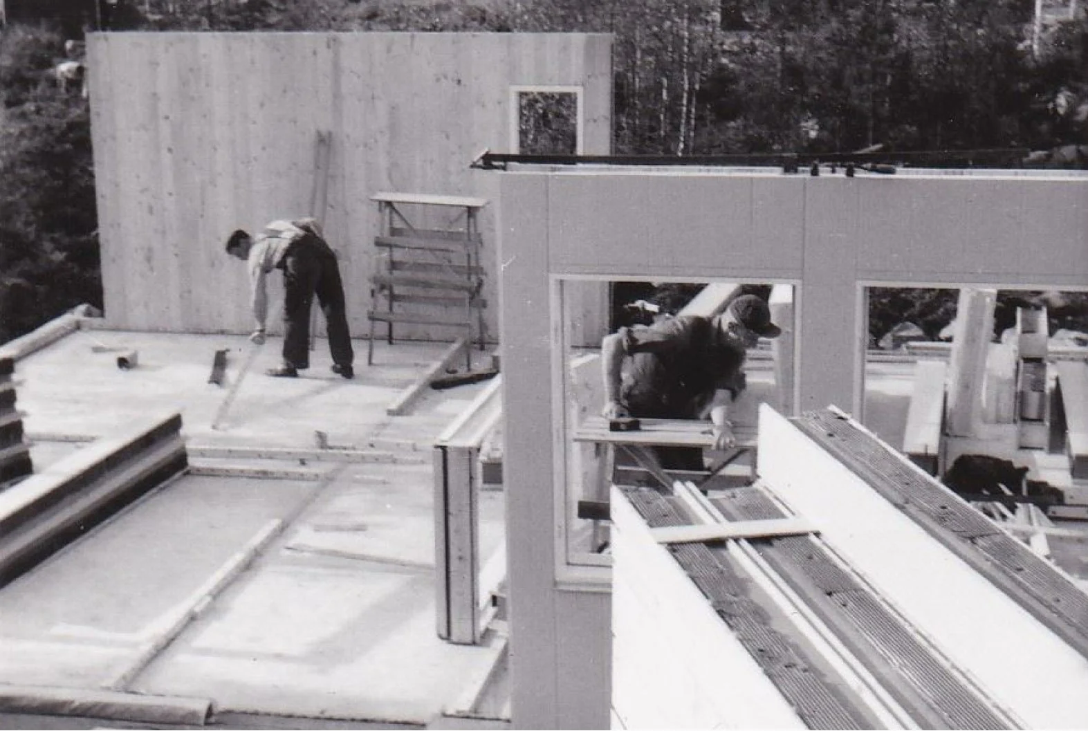 Ett elementhusbygge någonstans i Sverige. Byggtid cirka 12 dagar med 4 montörer.