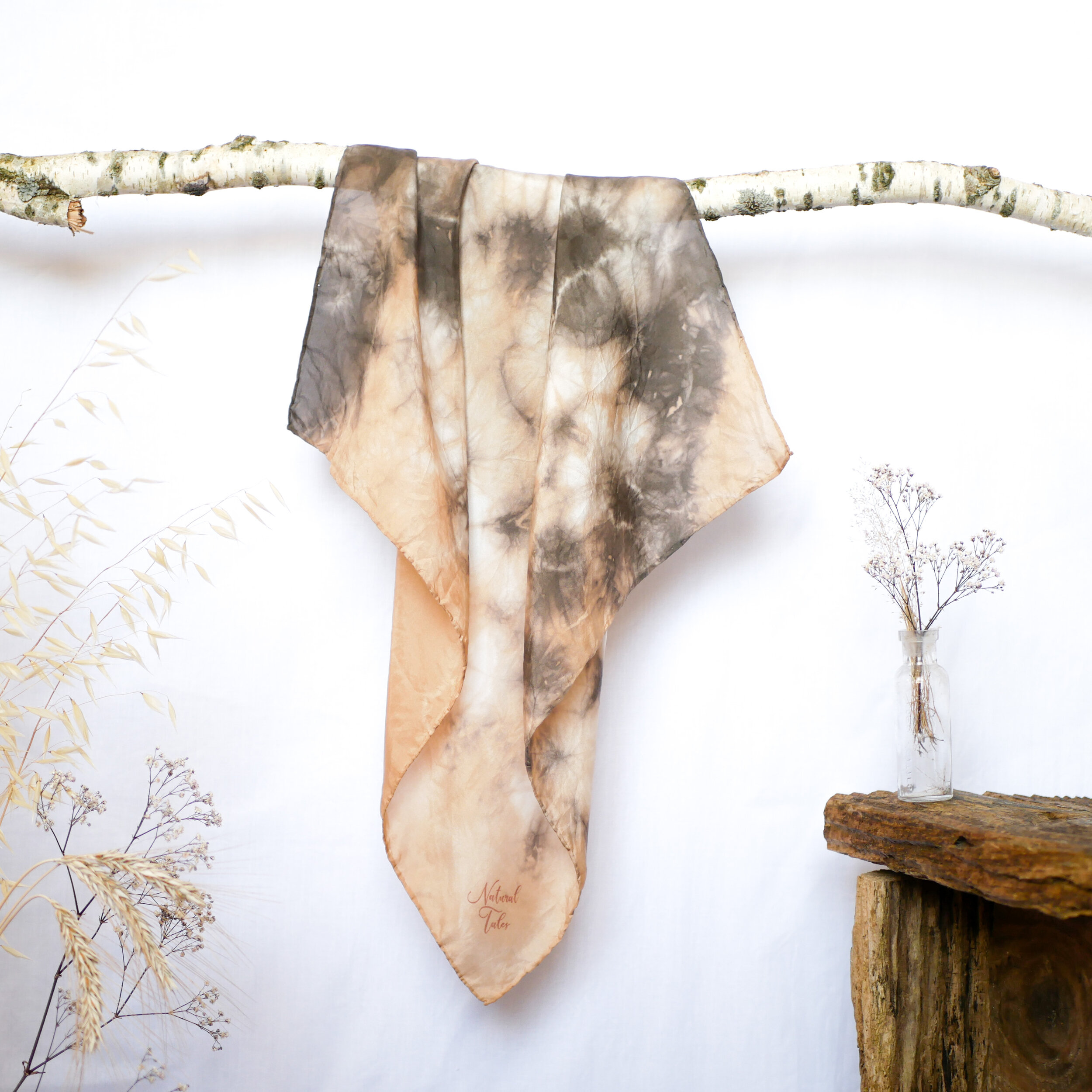 Carré de soie  Nude &amp; Grey