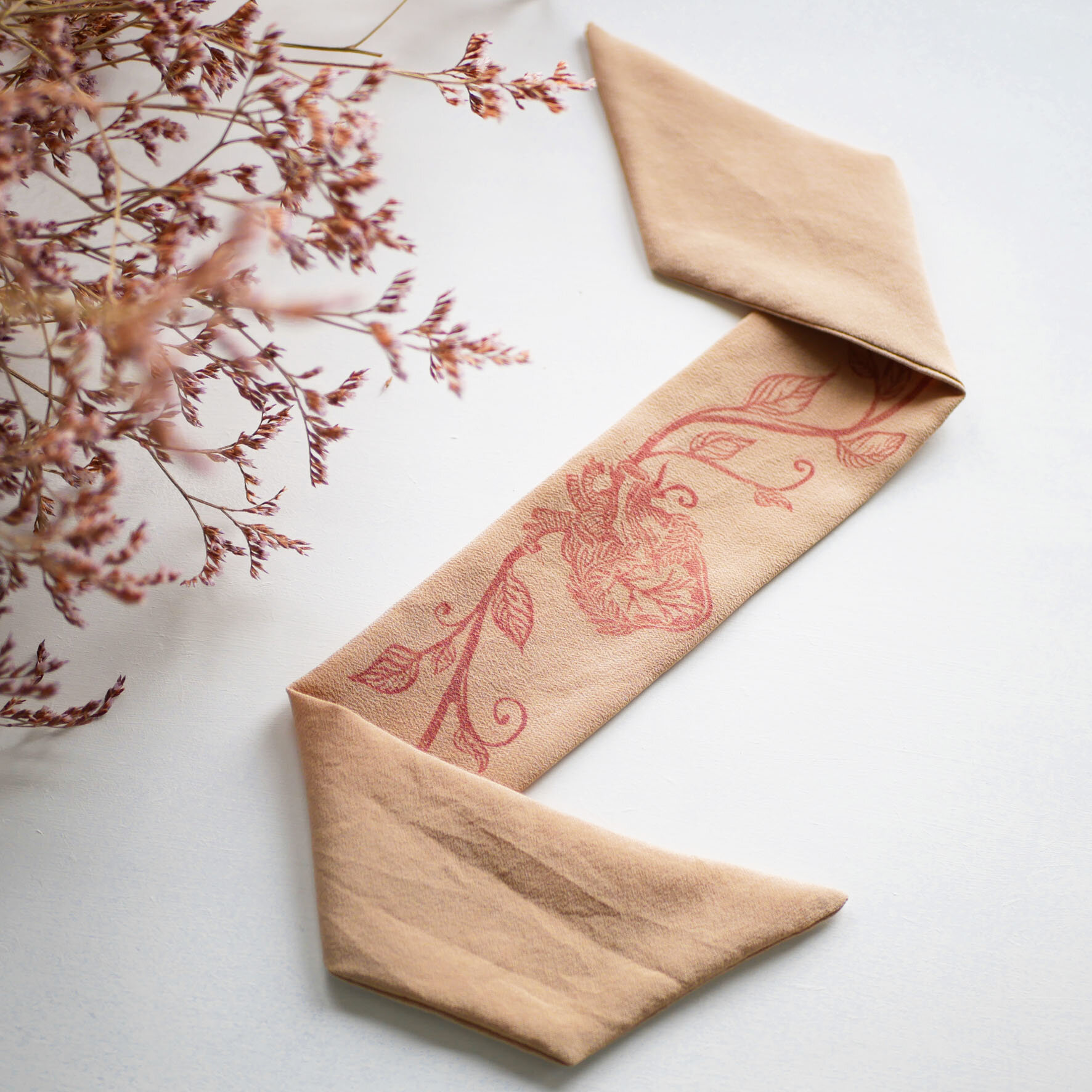 Bracelet en soie Coeur Sauvage nude