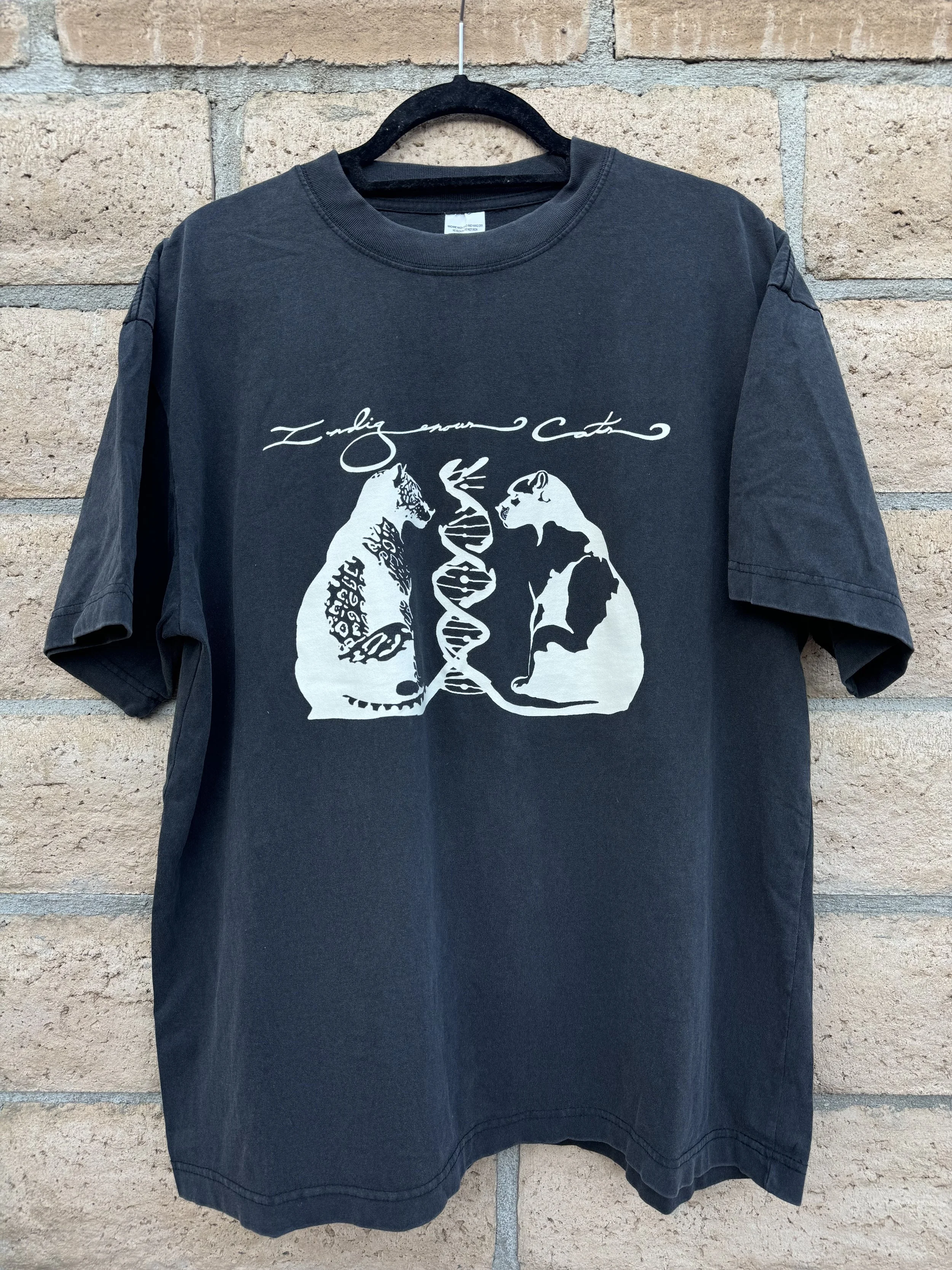 'PUMA & JAGUAR SACRED DNA'  T- SHIRT