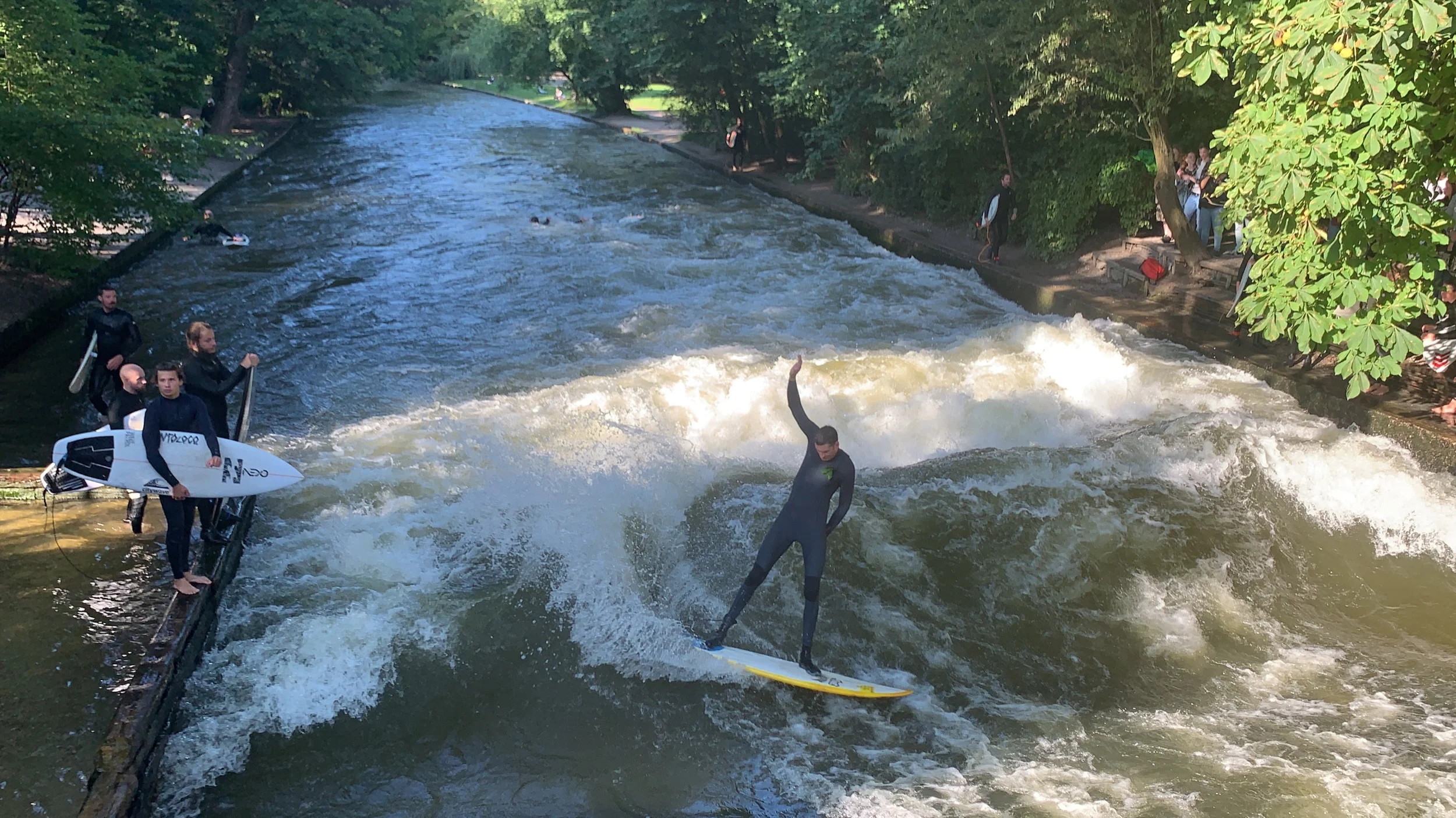 9-11-19 - Cookoo clocks, beer gardens &amp; river surfing