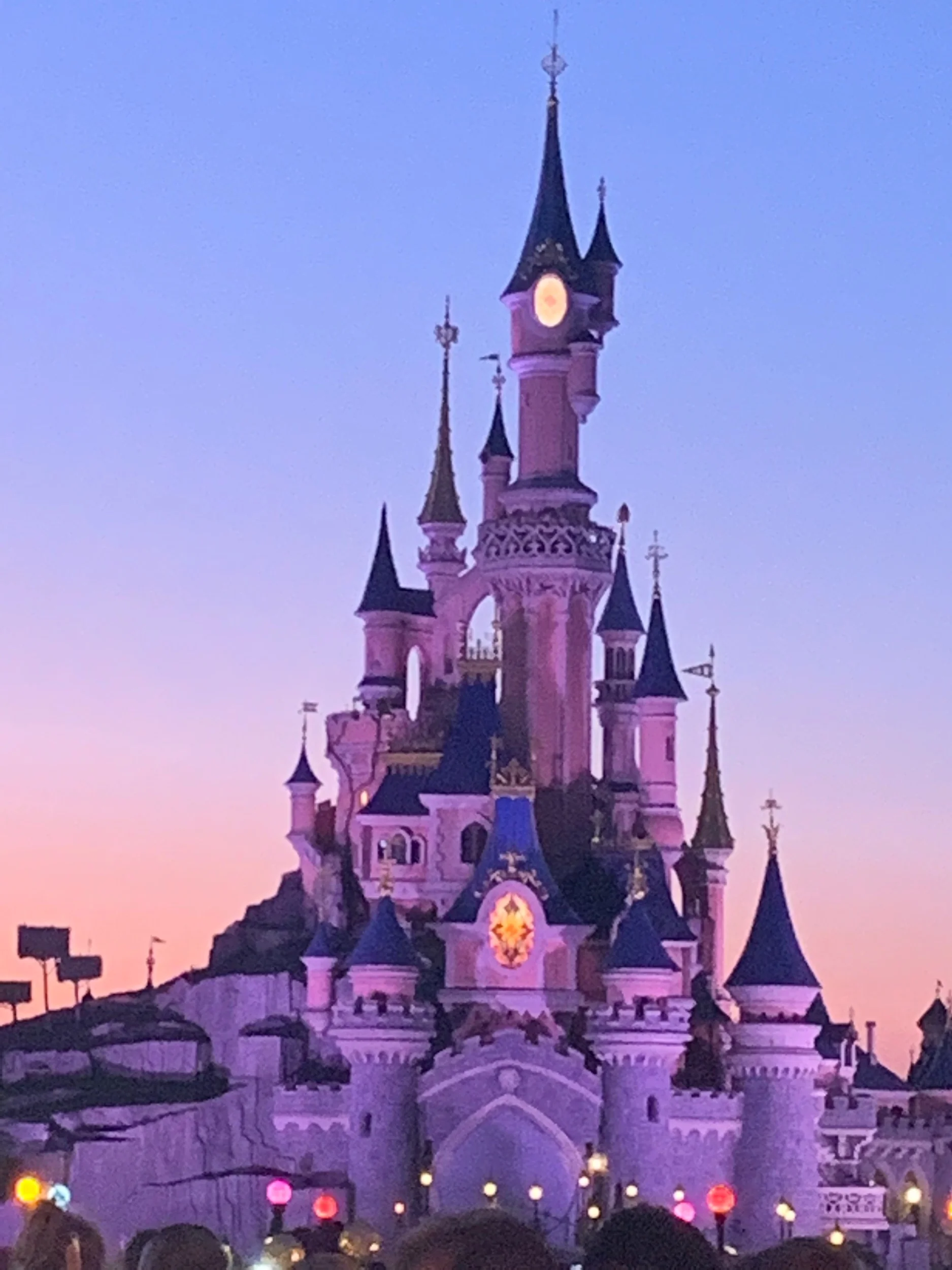 9-17-19 -Disneyland, Paris (Kyle)