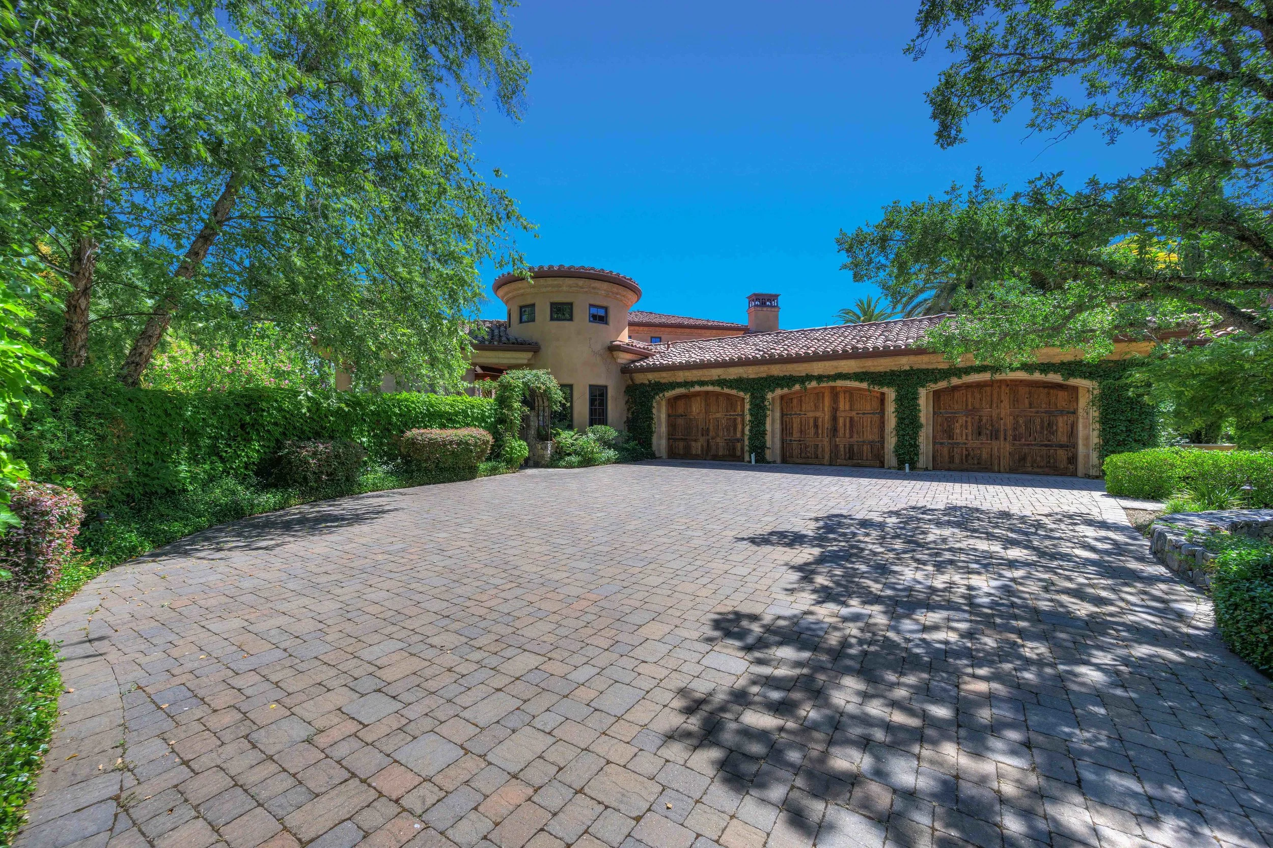 9220 Royal Crest Court 19.jpg