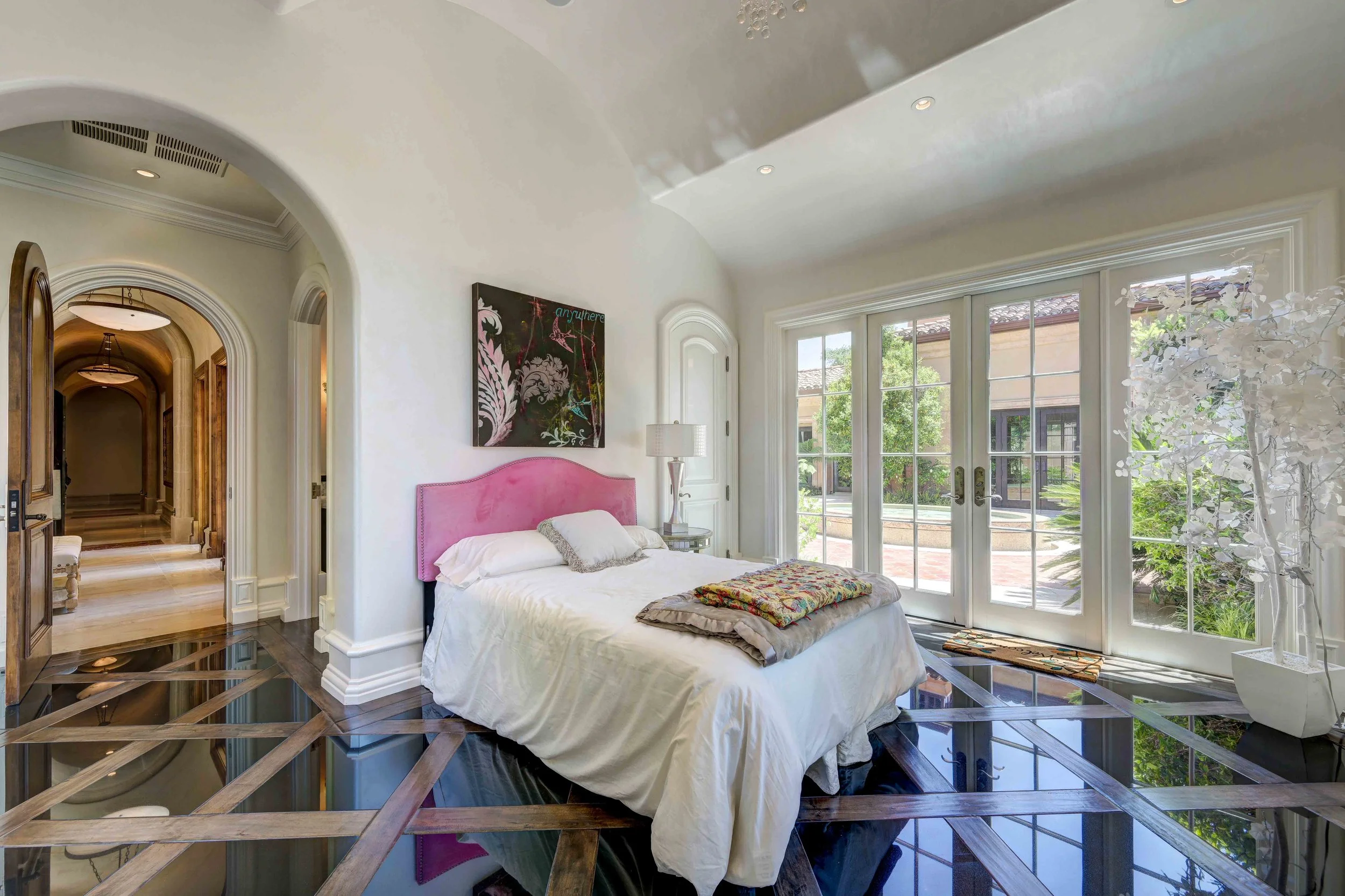 9220 Royal Crest Court 117.jpg