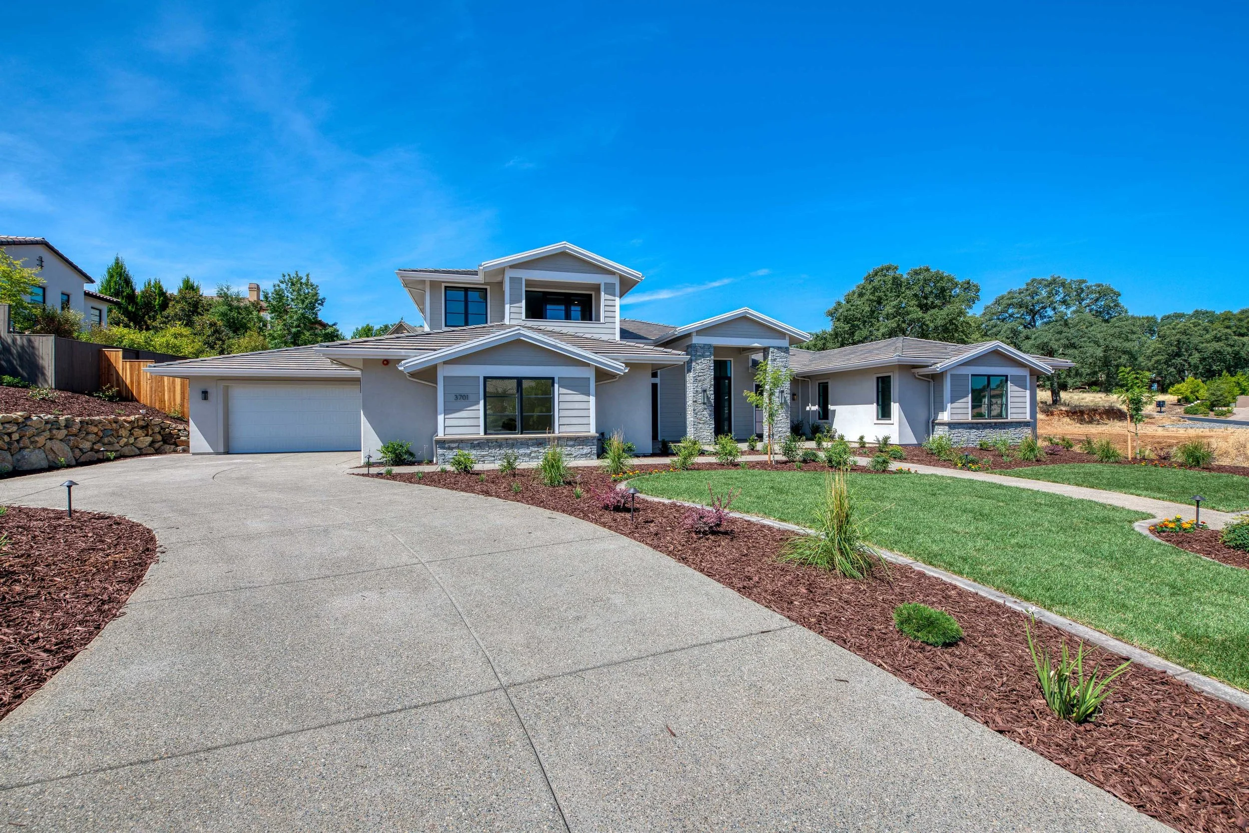 3701 Greenview Drive 2.jpg