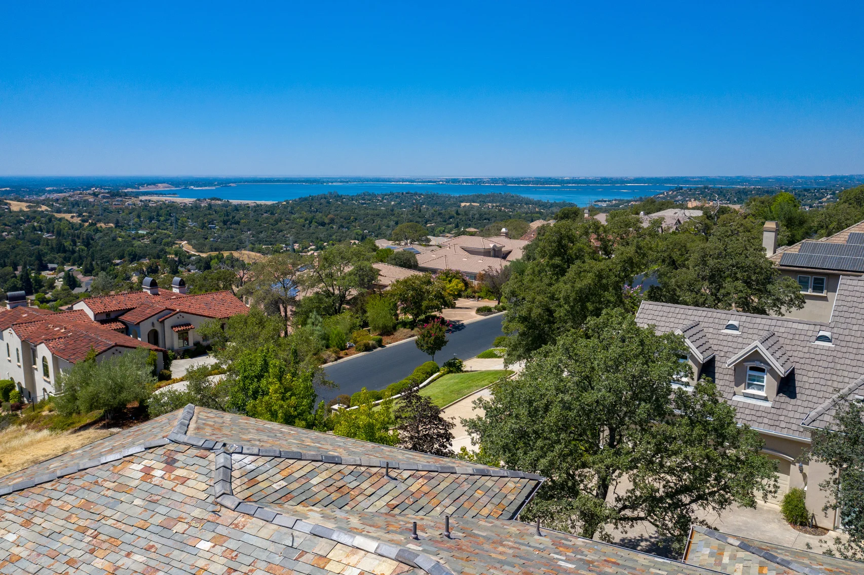 5489 Sur Mer Drive 23.jpg