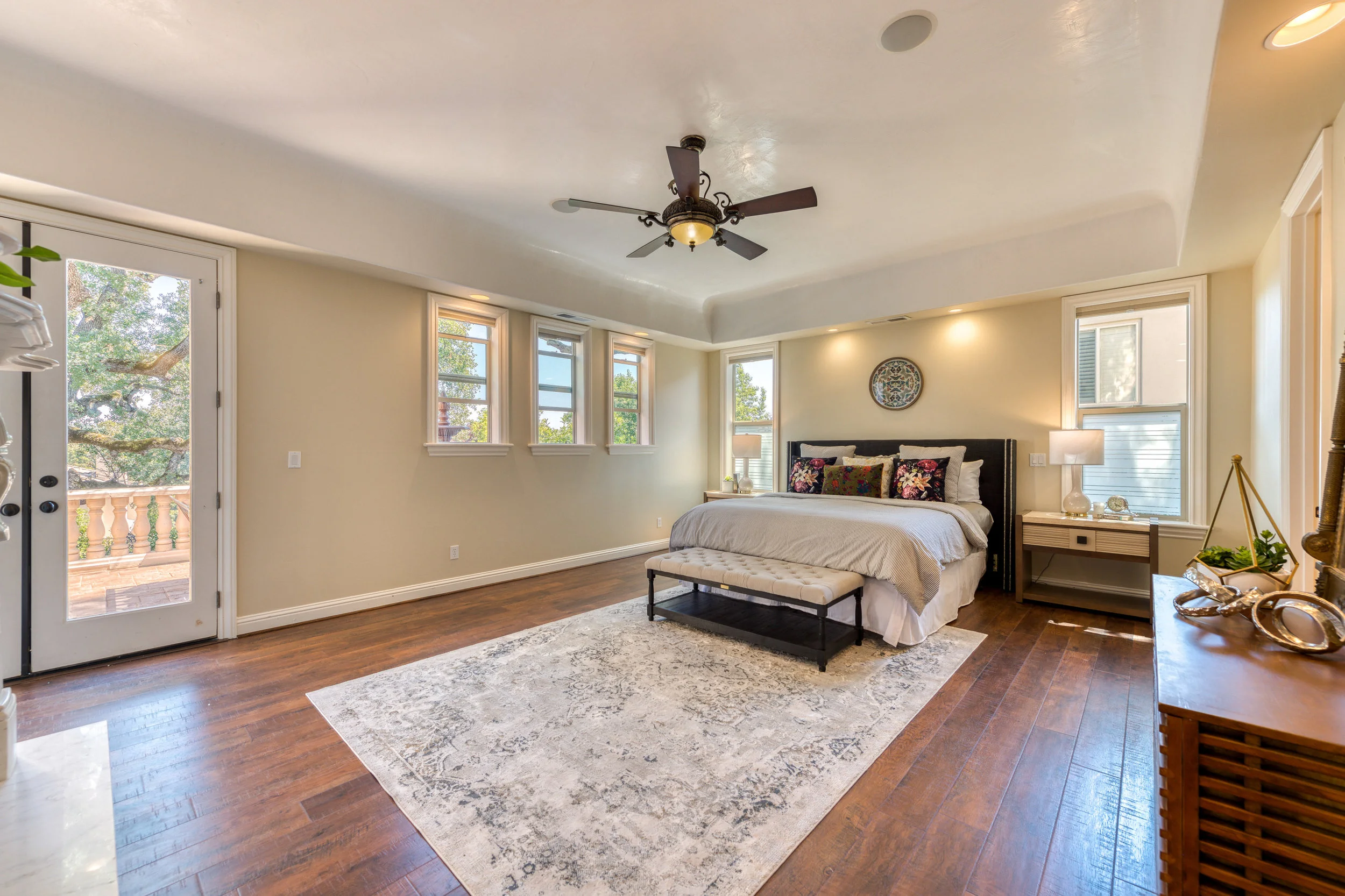 5489 Sur Mer Drive 56.jpg