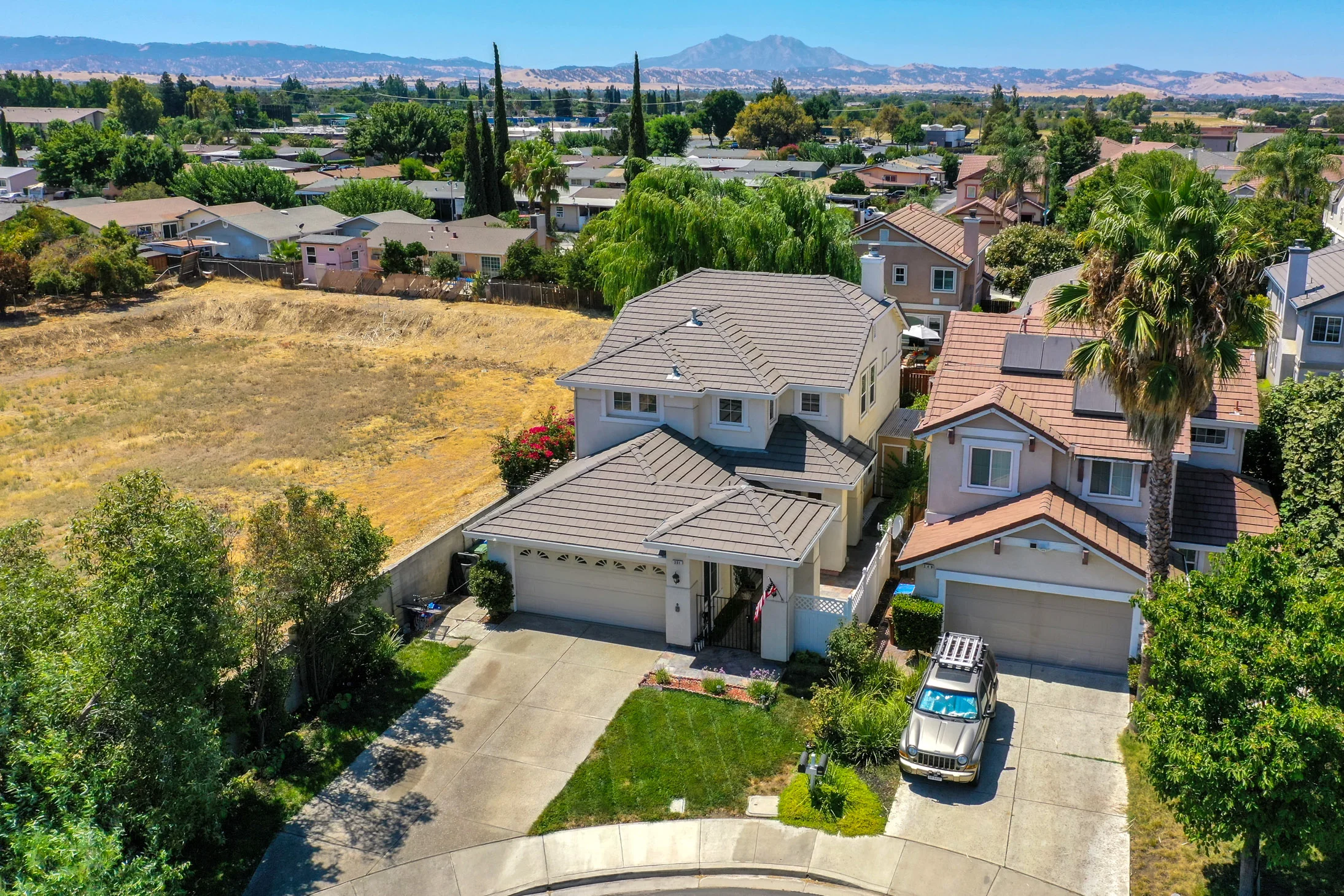 251 White Birch Ct 1.jpg
